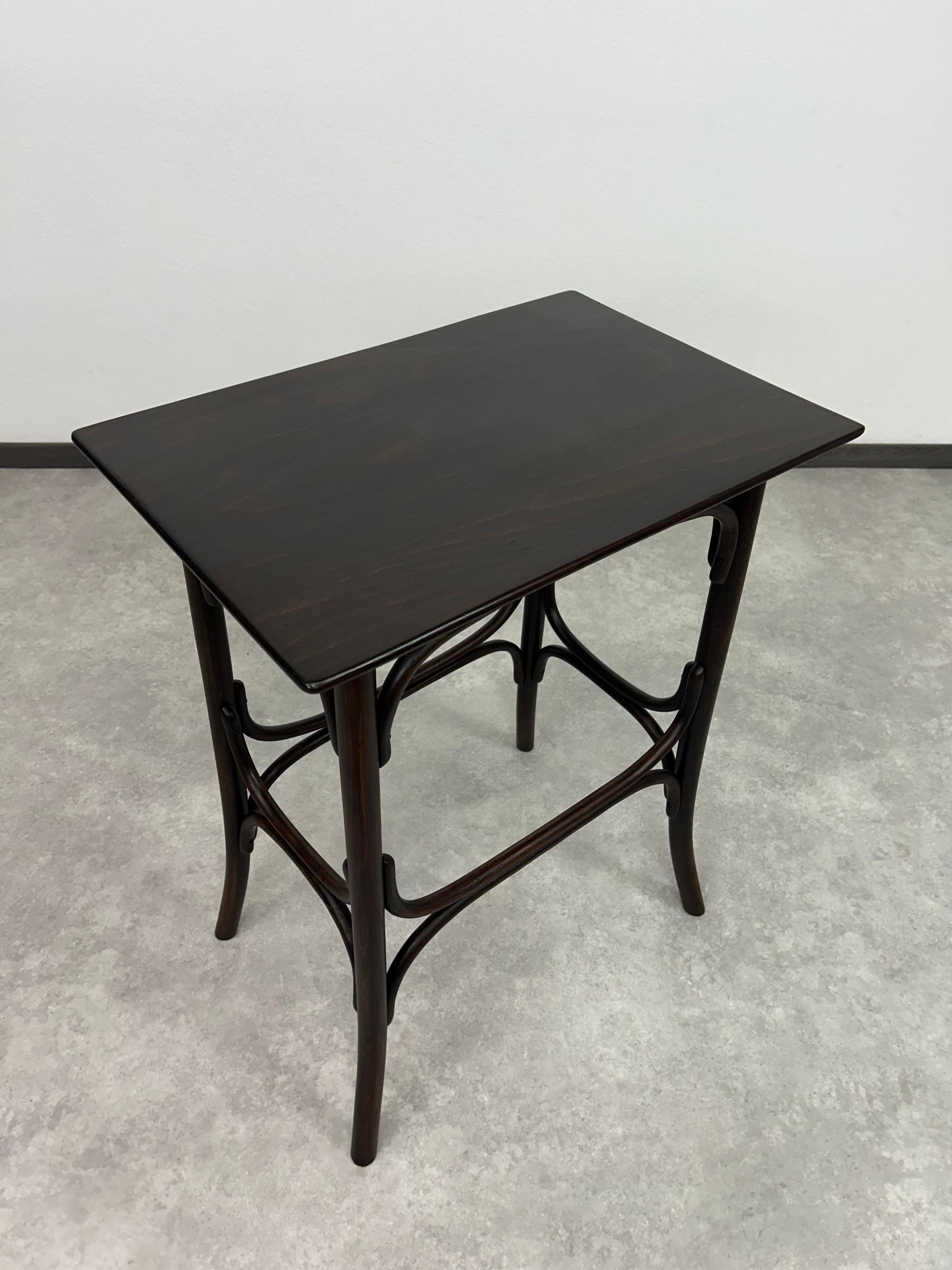 Thonet Beistelltisch im Art déco-Stil im Angebot 2