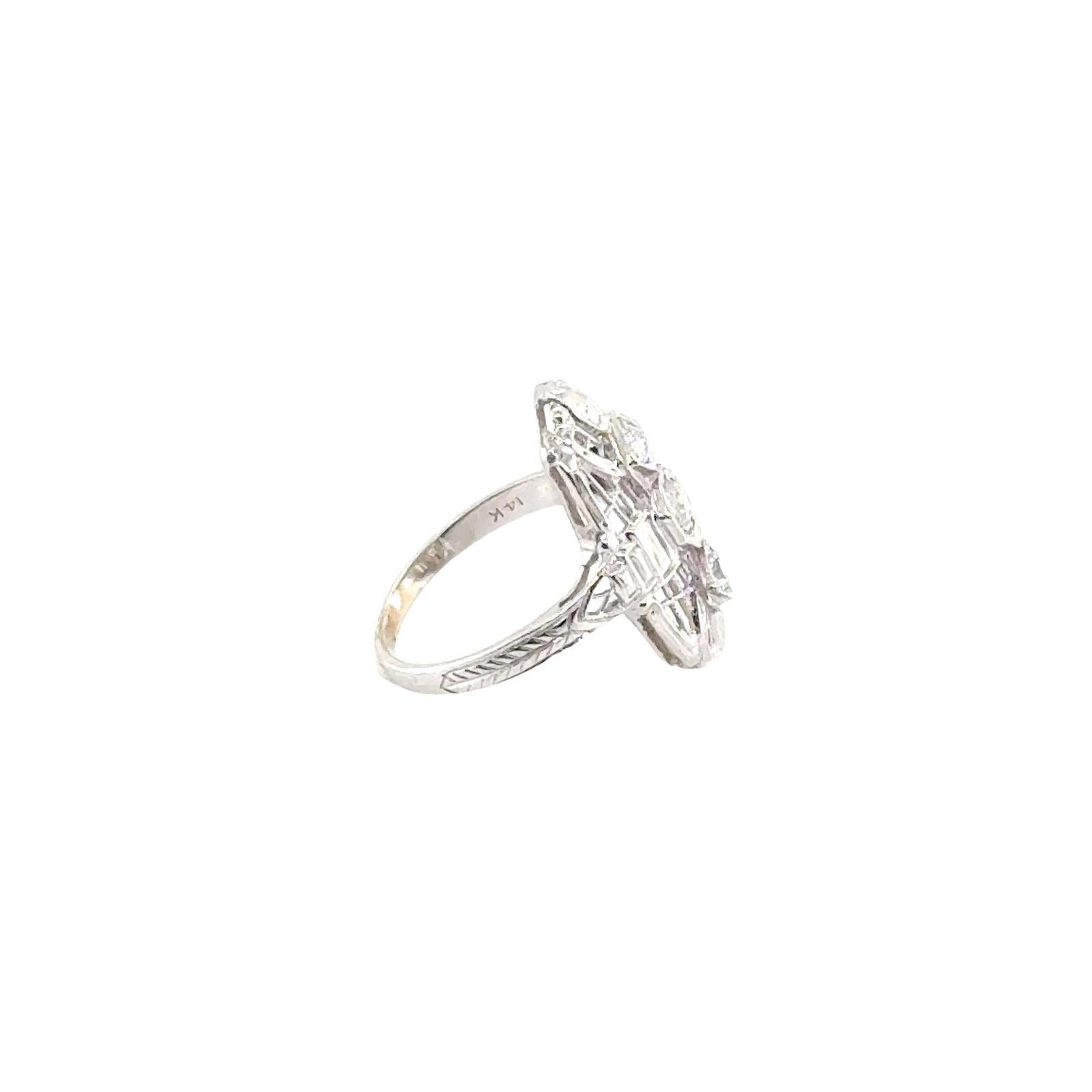 Women's Art Deco Three Diamond 14 Karat White Gold Filigree Cocktail Ring For Sale