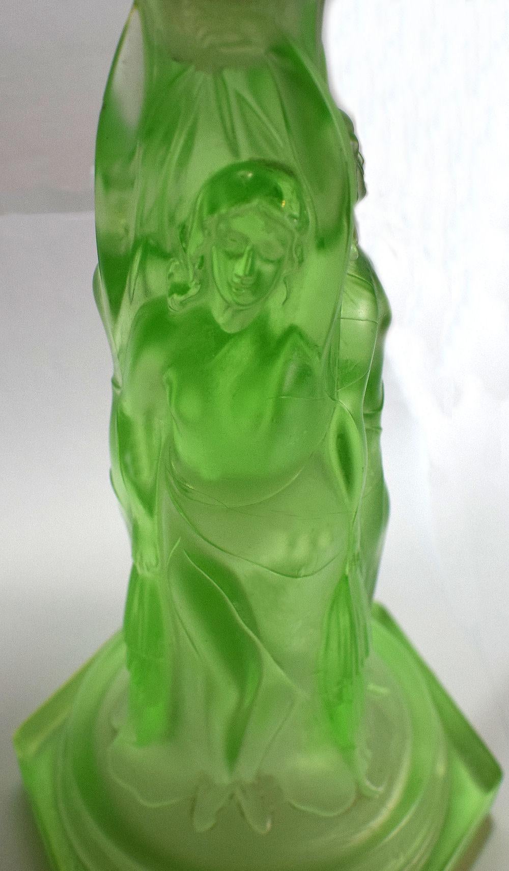 Art Deco Three Graces Uranium Glass Table Lamp, 1930s In Good Condition In Devon, England