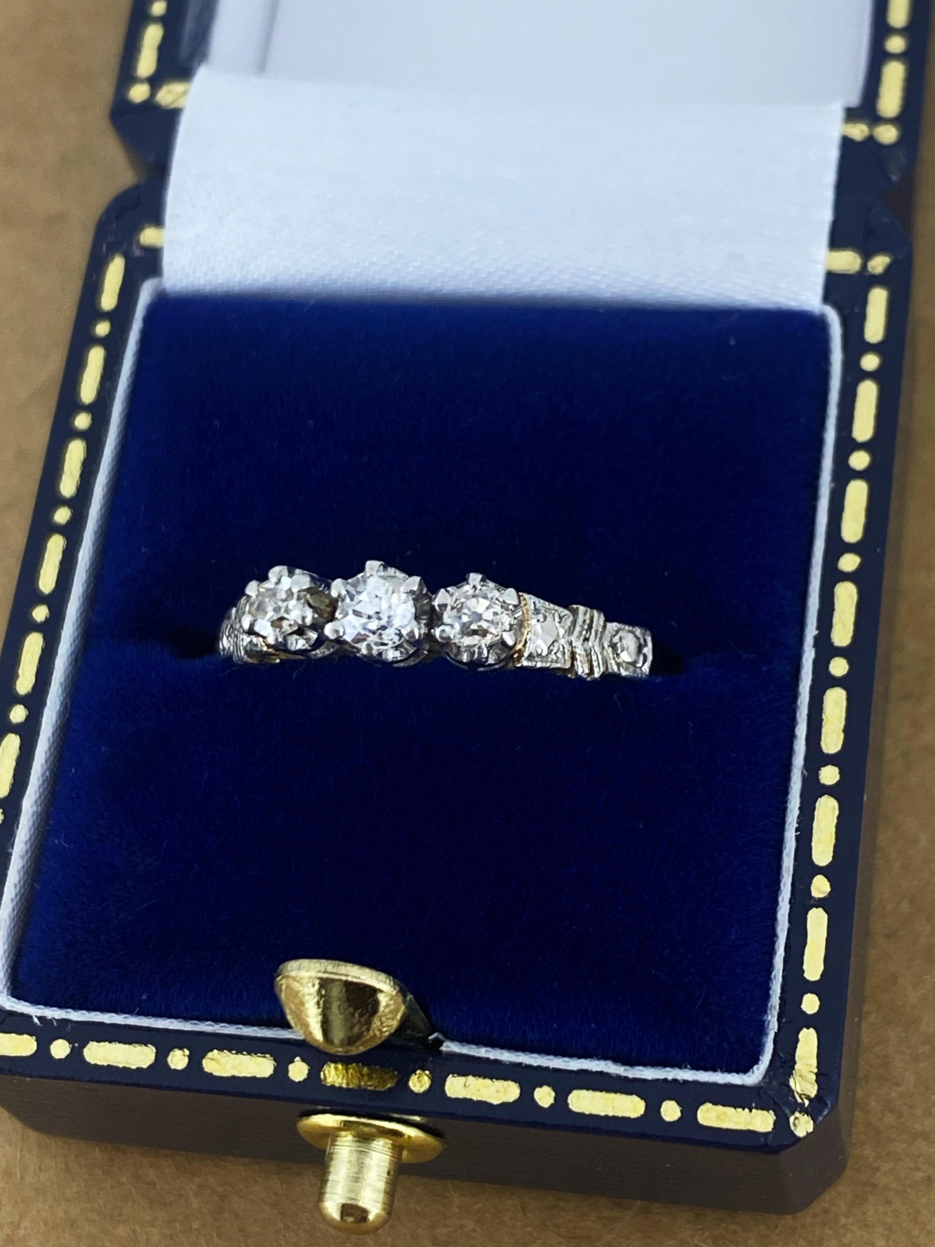 Art Deco Art-Deco Three-Stone 0.30ct Old European Cut Diamond Ring in Platinum & 18K Gold For Sale