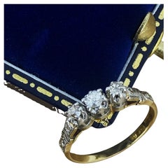 Art-Deco Drei-Stein-Ring mit 0,30ct Old European Cut Diamant in Platin & 18K Gold