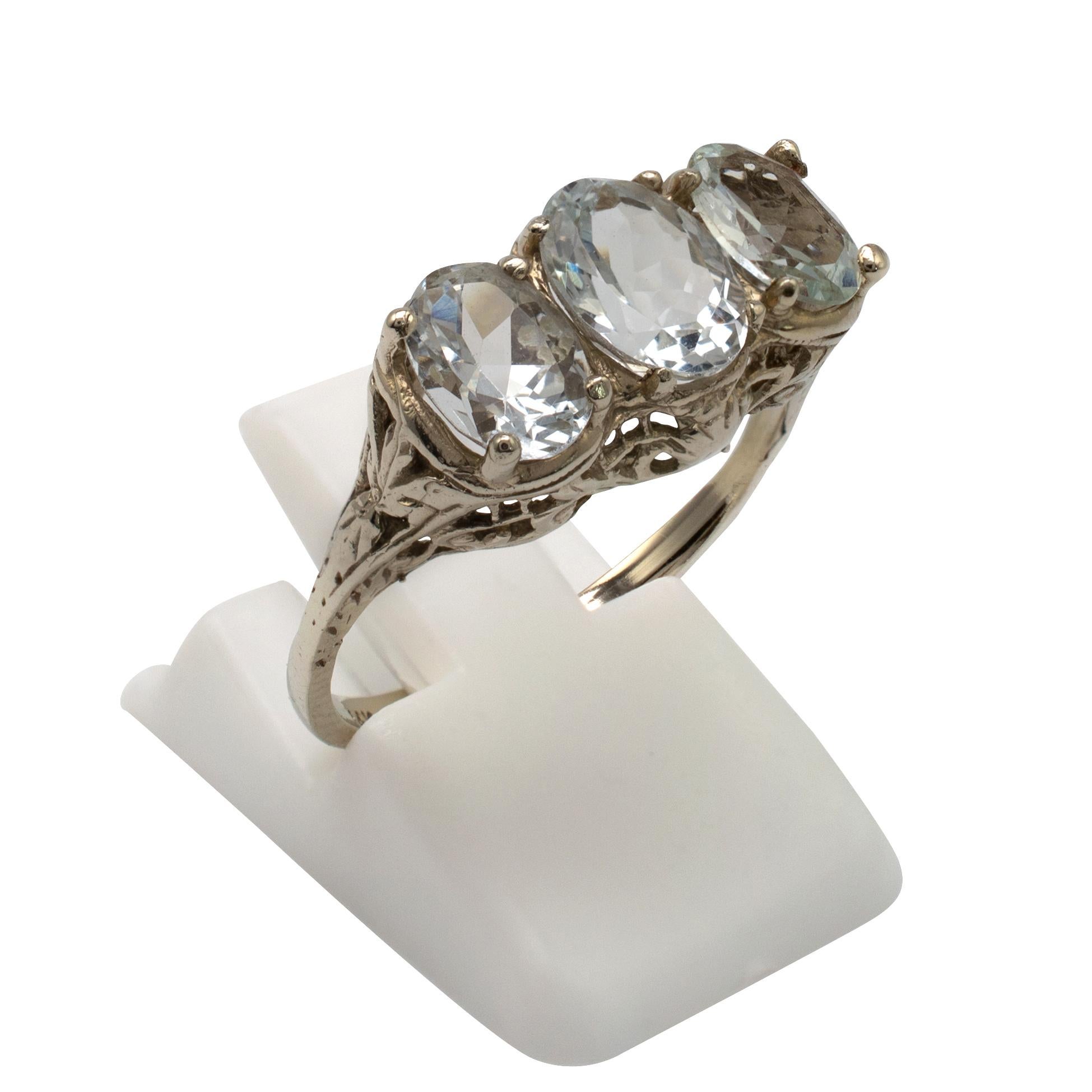Art Deco Aquamarine Ring 14 Karat White Gold Filigree Setting 2
