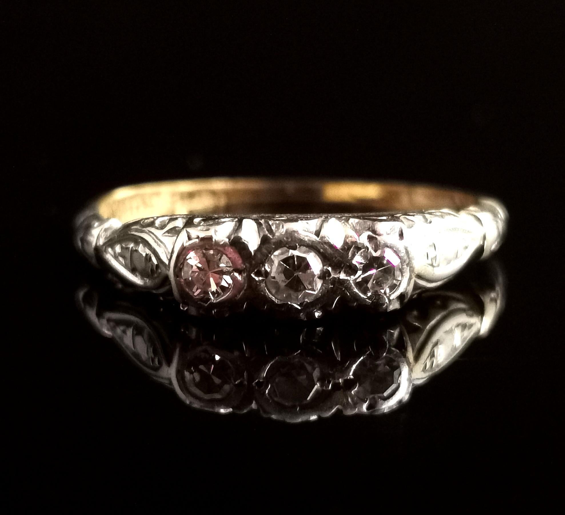 Art Deco Three Stone Diamond Ring, 18 Karat Yellow Gold and Platinum  In Fair Condition In NEWARK, GB