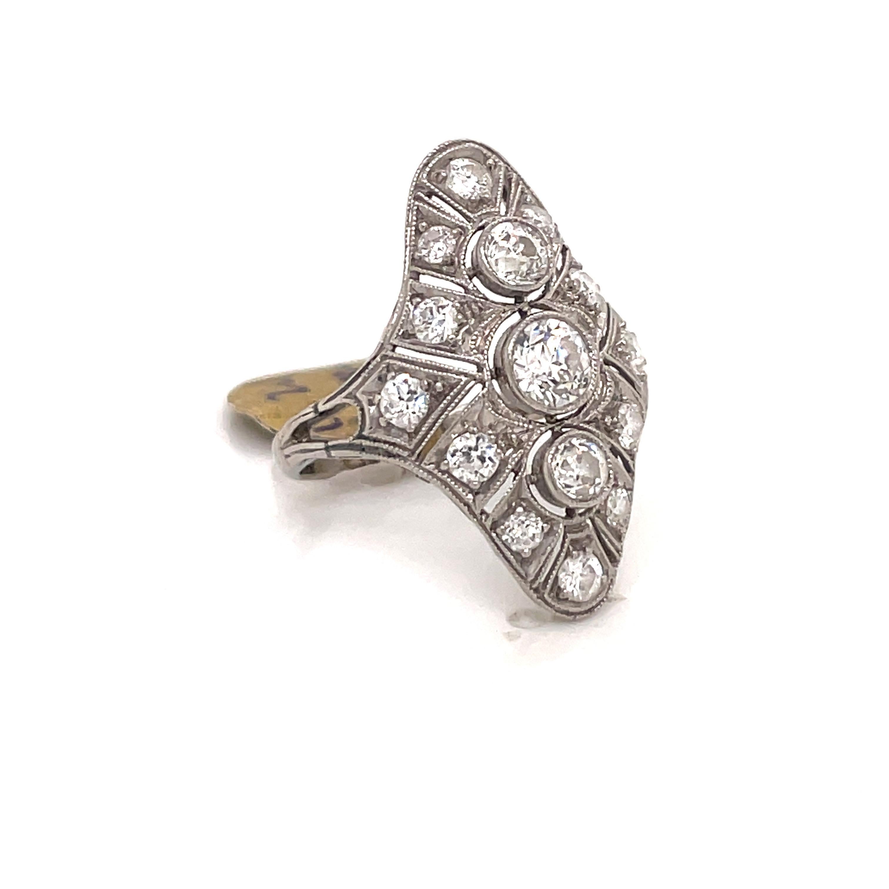 Women's Art Deco Three Stone Filigree Ring 1.20 Carats Platinum 4.2 Grams For Sale