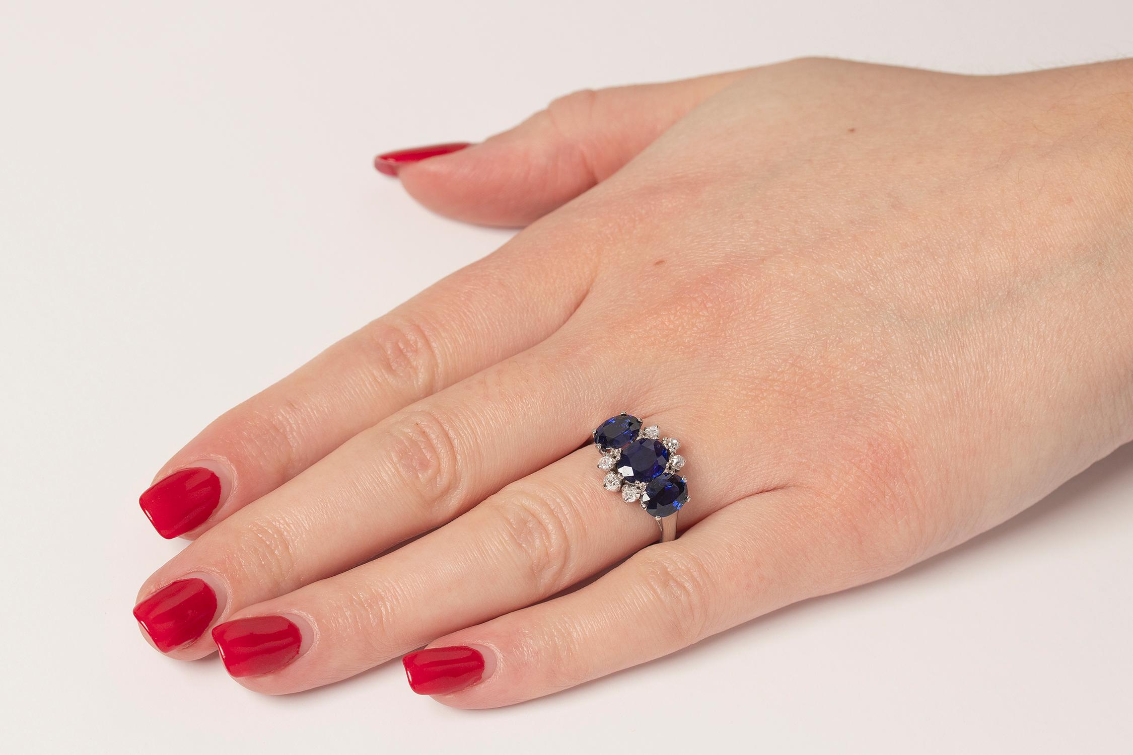 Art Deco Three-Stone Sapphire and Diamond Ring, circa 1920s 2