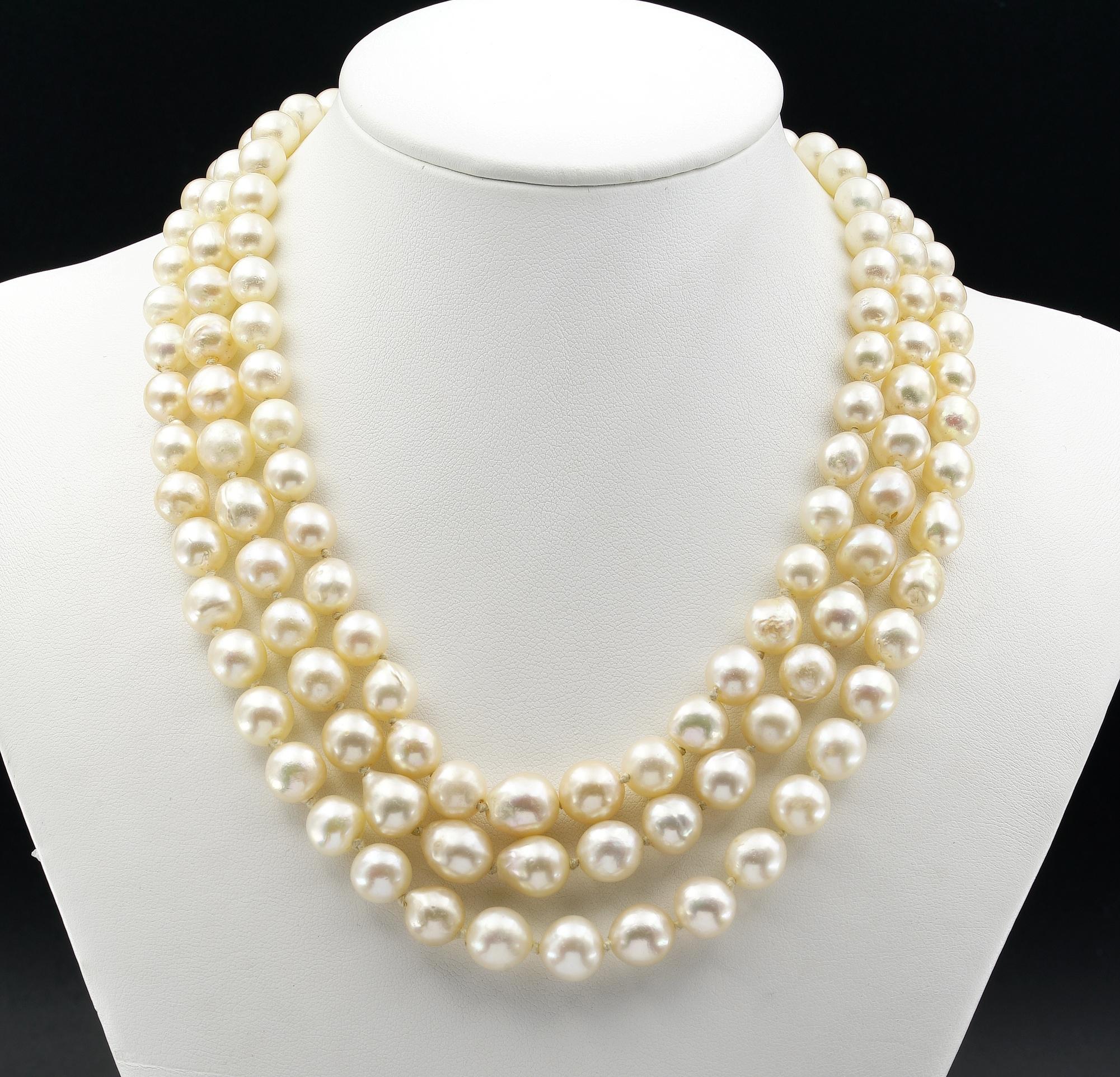 Sumptuous Deco
Art Deco period , 1920/30 ca is this amazing Pearl necklace comprising a selection of three strand of old, antique,baroque shaped,cultured saltwater Pearls, lovely graduation of sizes ranging between 6 mm to 10 mm.
Baroque shaped