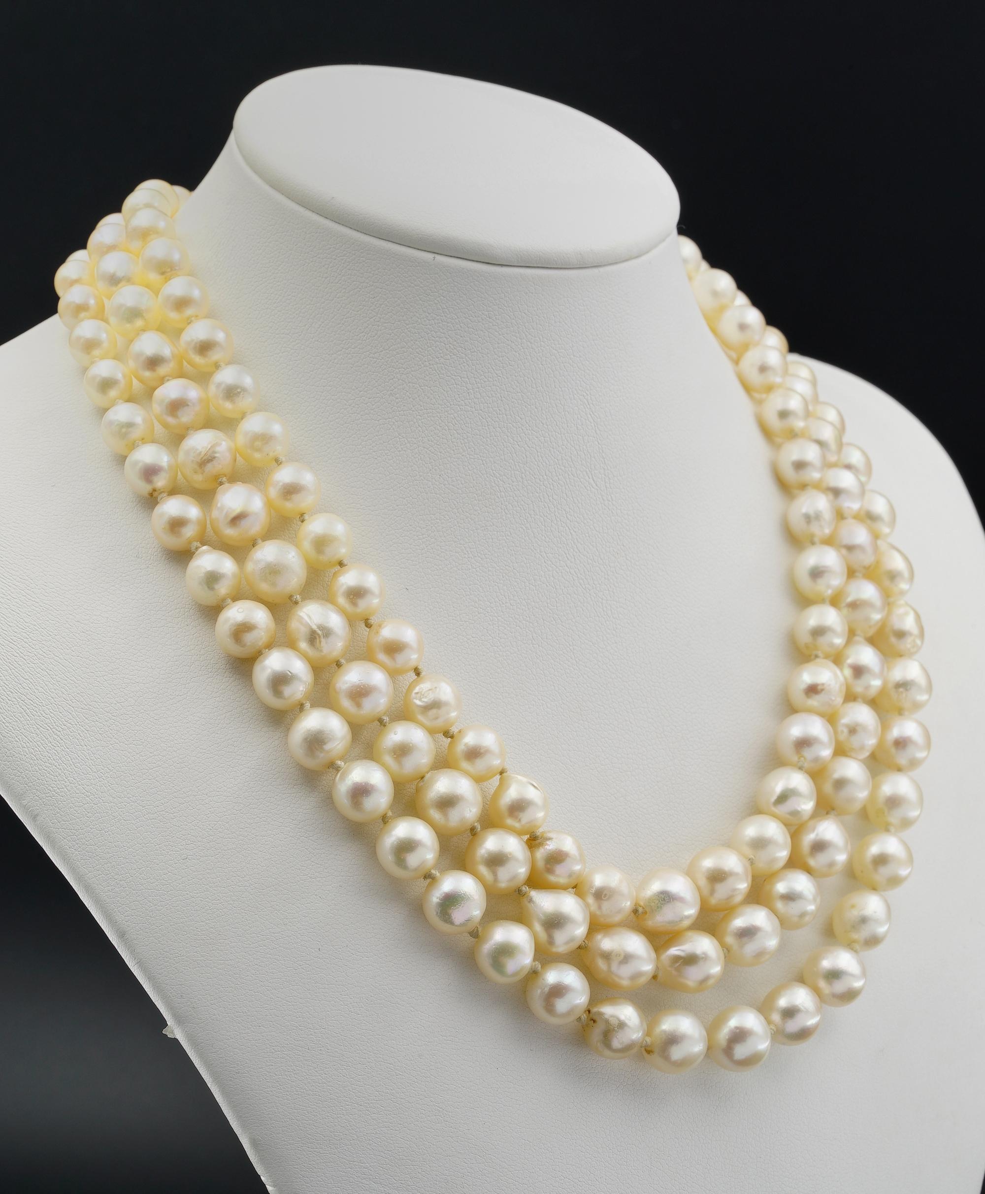 Art Deco Drei Strang Barock geformte Perlenkette Rubin Diamant Großer Verschluss (Alteuropäischer Schliff) im Angebot