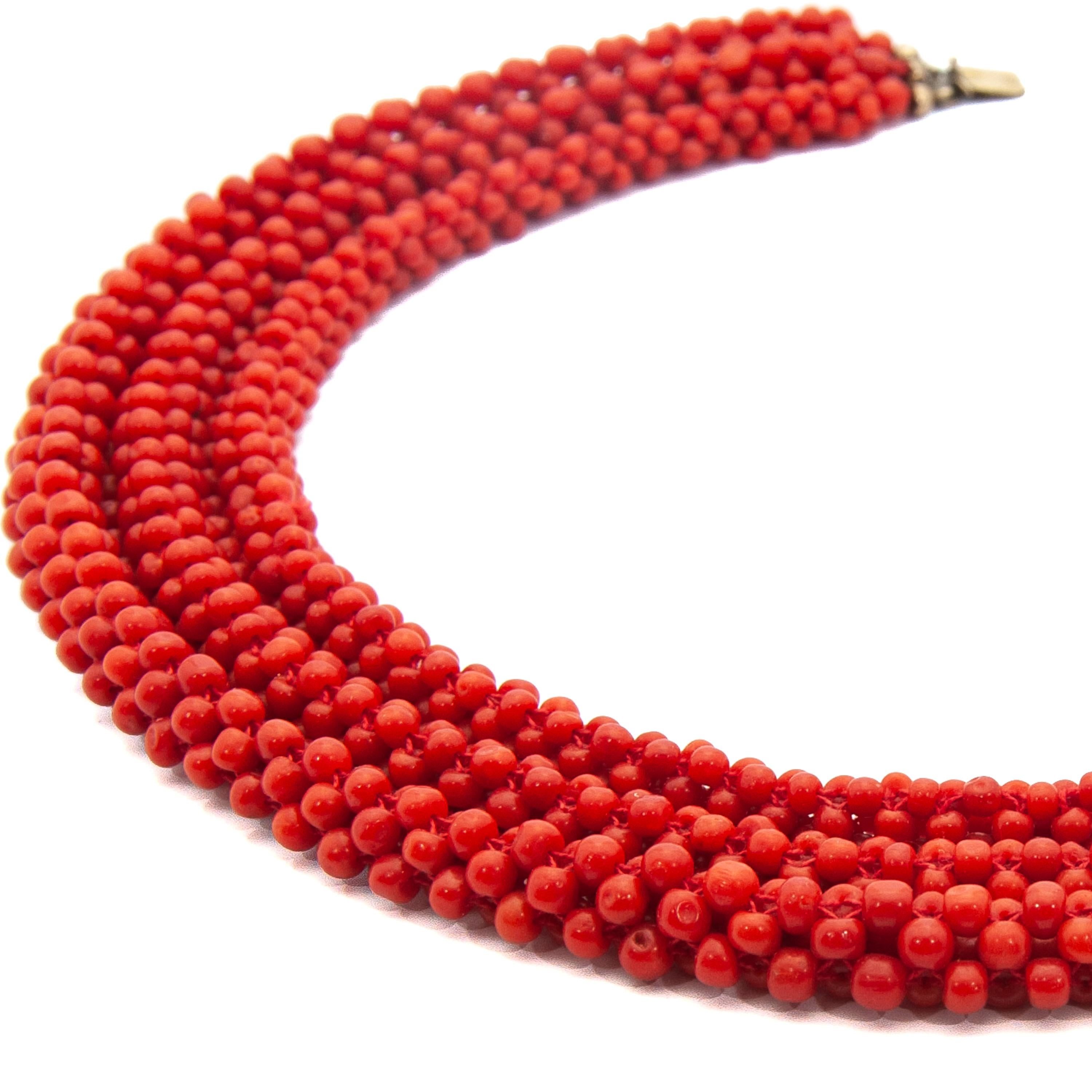 bead necklace red