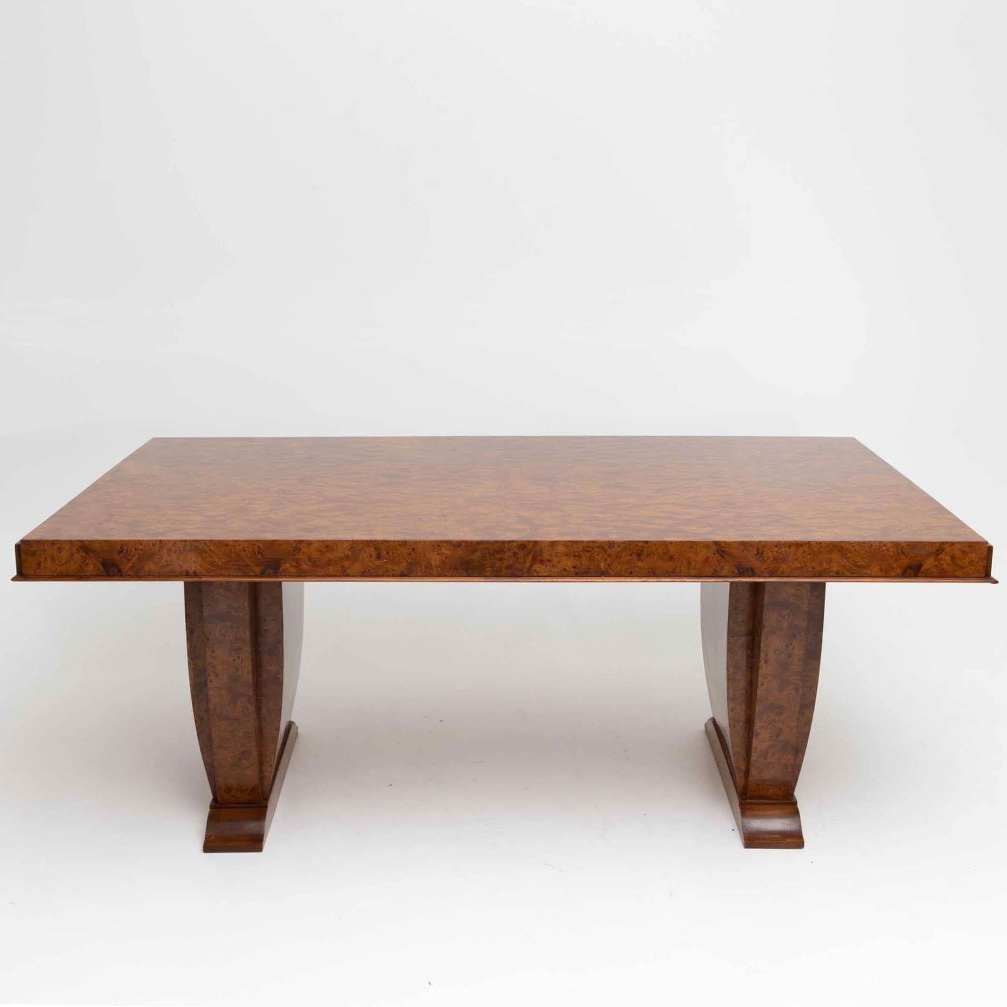 Art Deco Thuja Root Veneered Dining Room Table, France, circa 1920 4