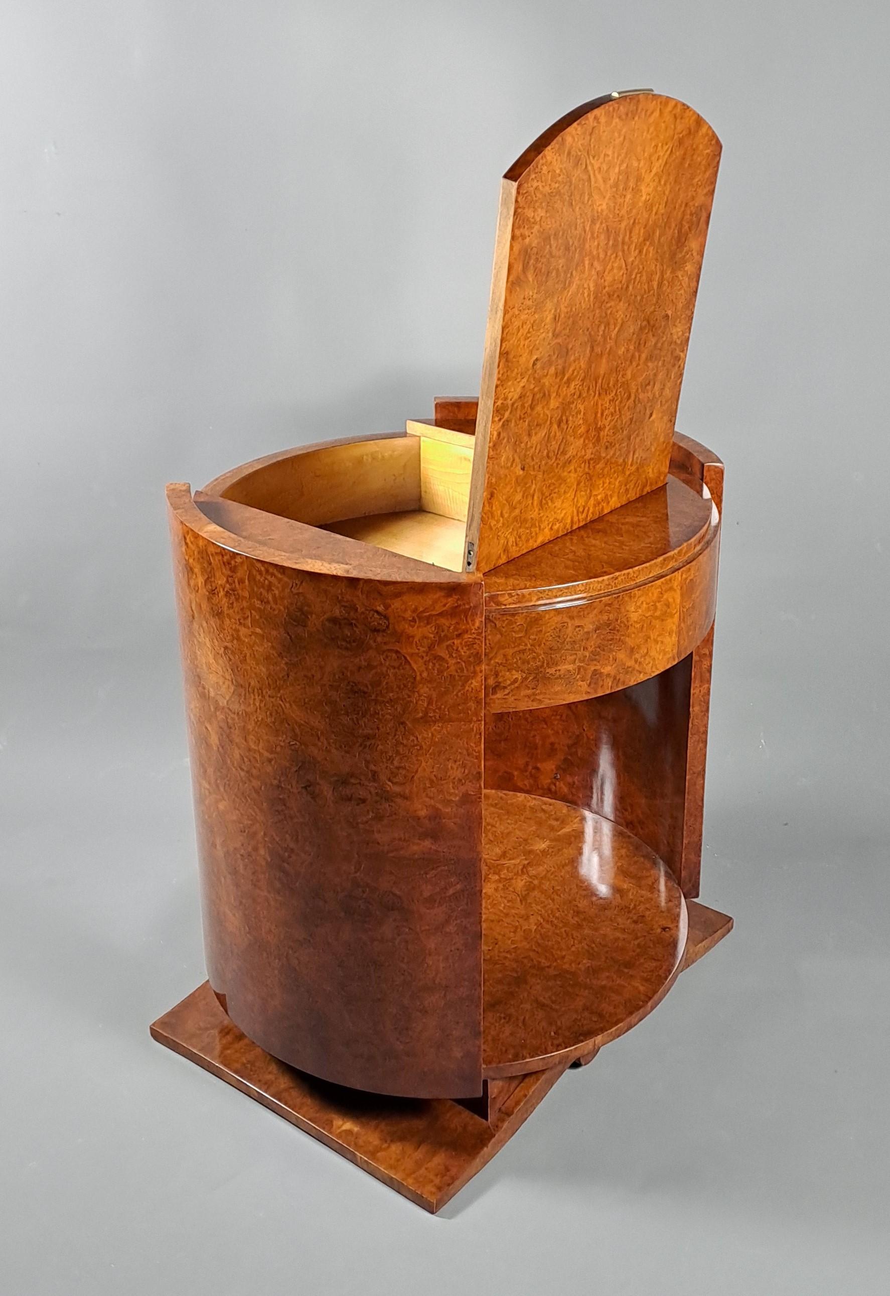 Art Deco Thuya Wurzelholz Pedestal Tisch im Angebot 4