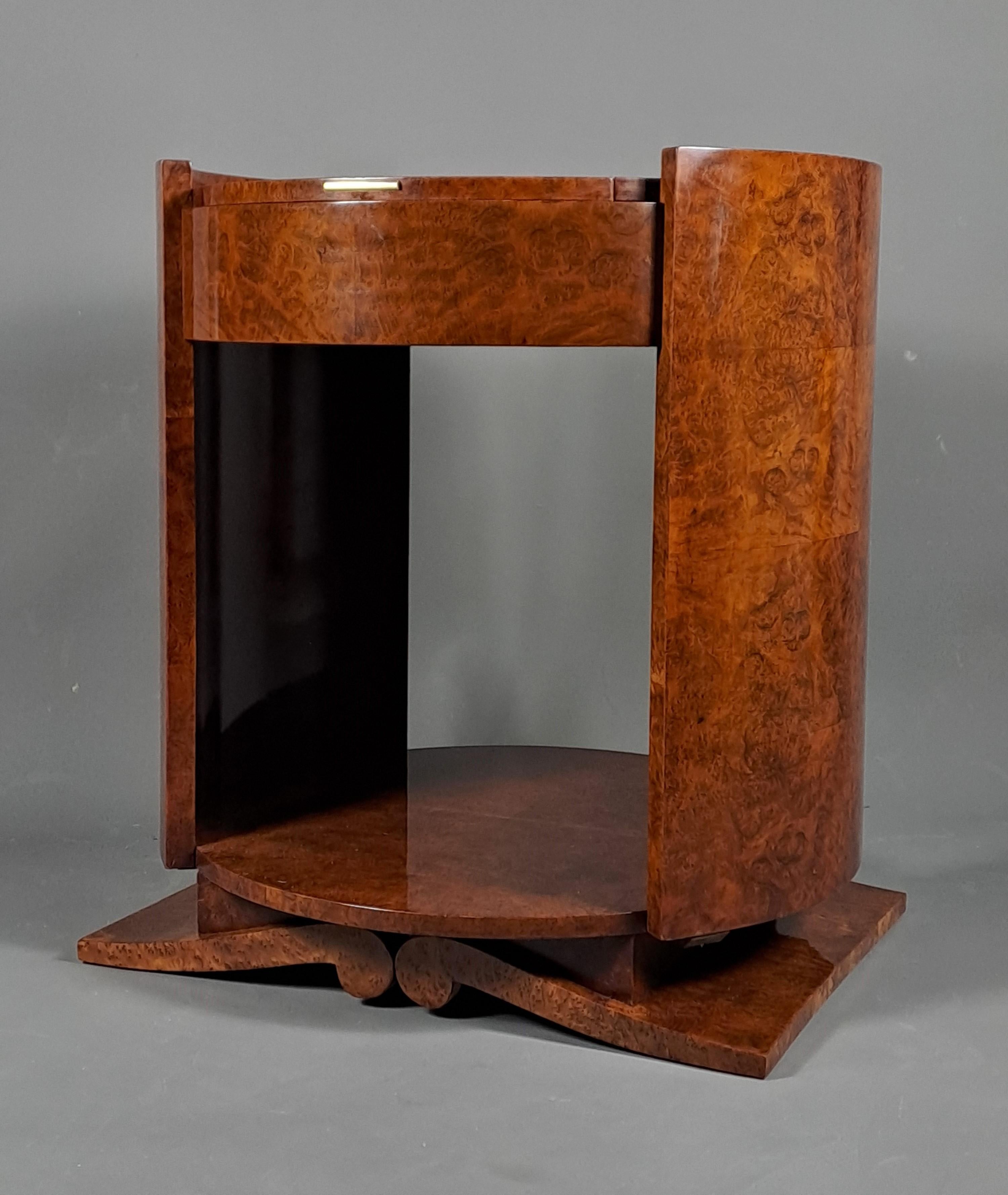 Art Deco Thuya Wurzelholz Pedestal Tisch (Marketerie) im Angebot
