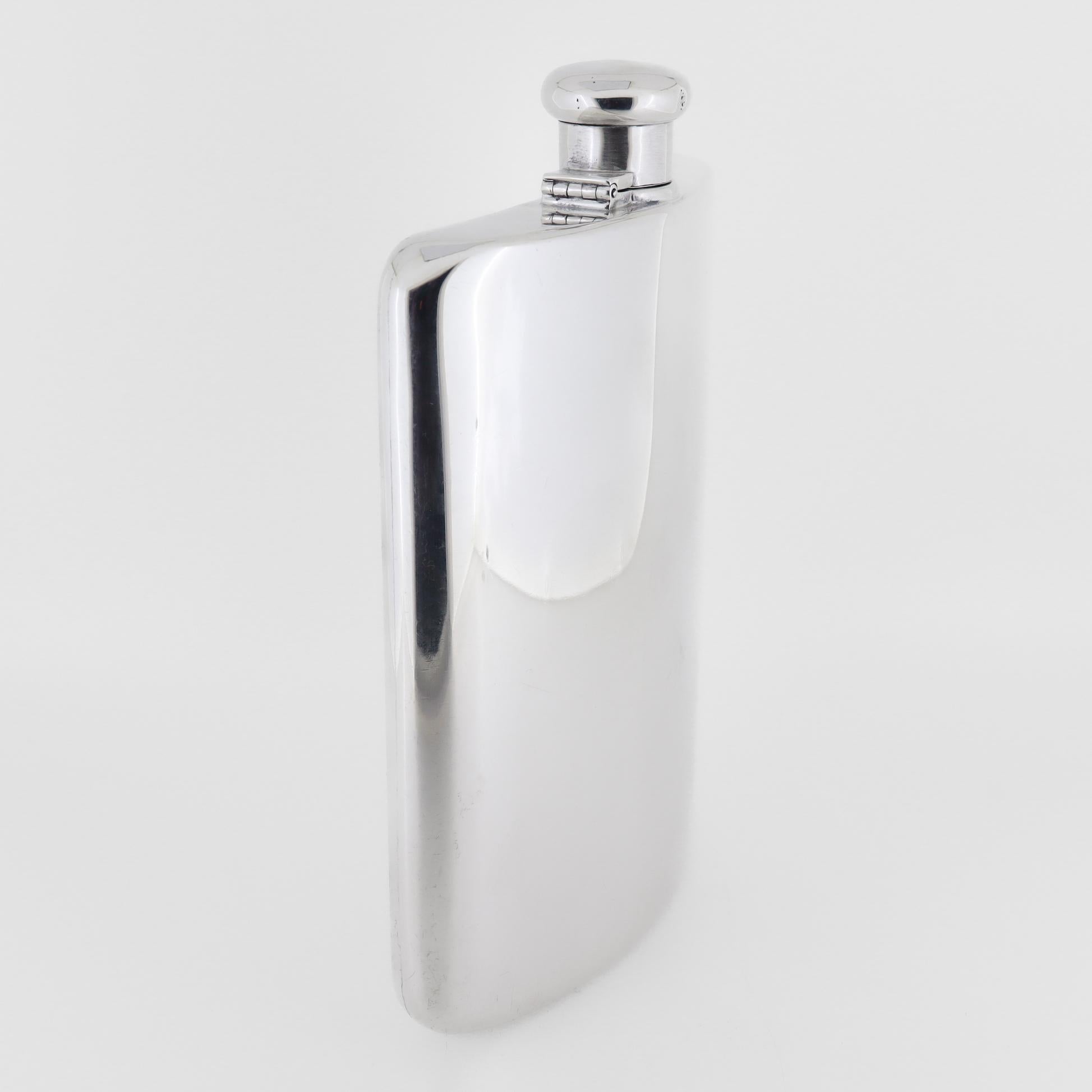 Art Deco Tiffany & Co. Hip Flask aus Sterlingsilber mit Likör oder Whiskey im Zustand „Gut“ in Philadelphia, PA
