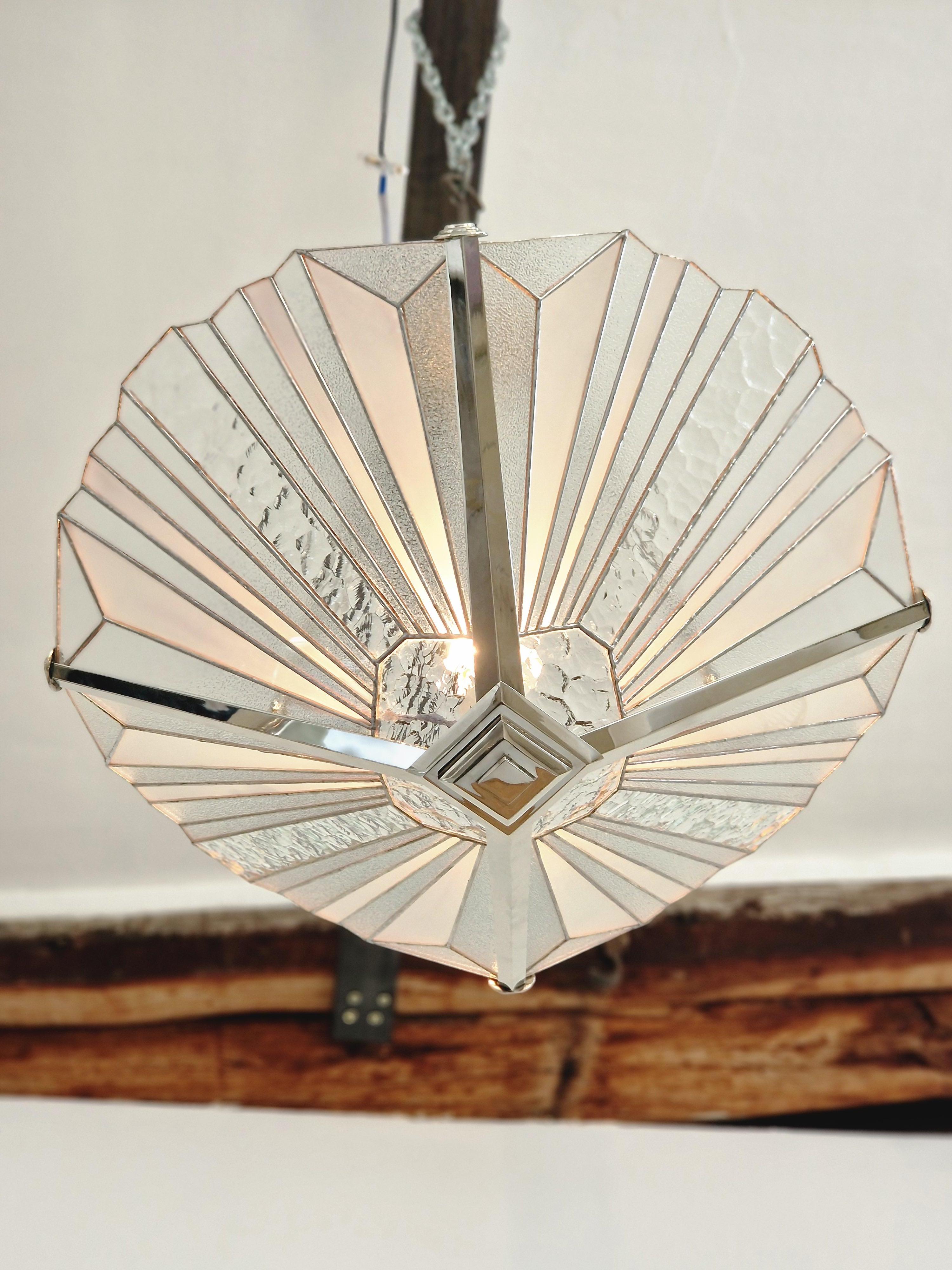 Art Deco Vitrail chandelier with Nickel Finish Bronze In New Condition For Sale In Rebais, FR
