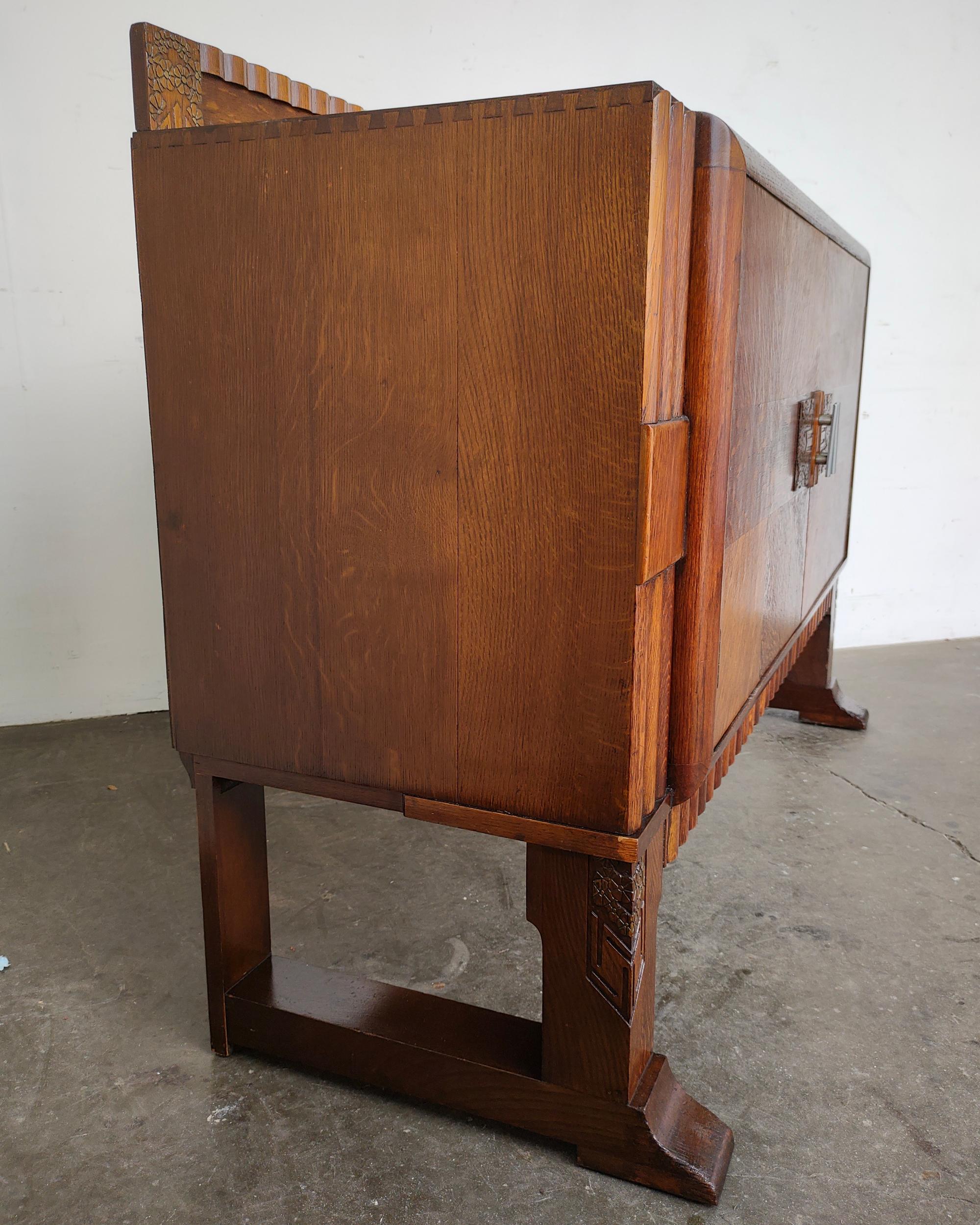 20th Century Art Deco Tiger Oak Wood Cabinet Buffet Sideboard Antique, 1930s