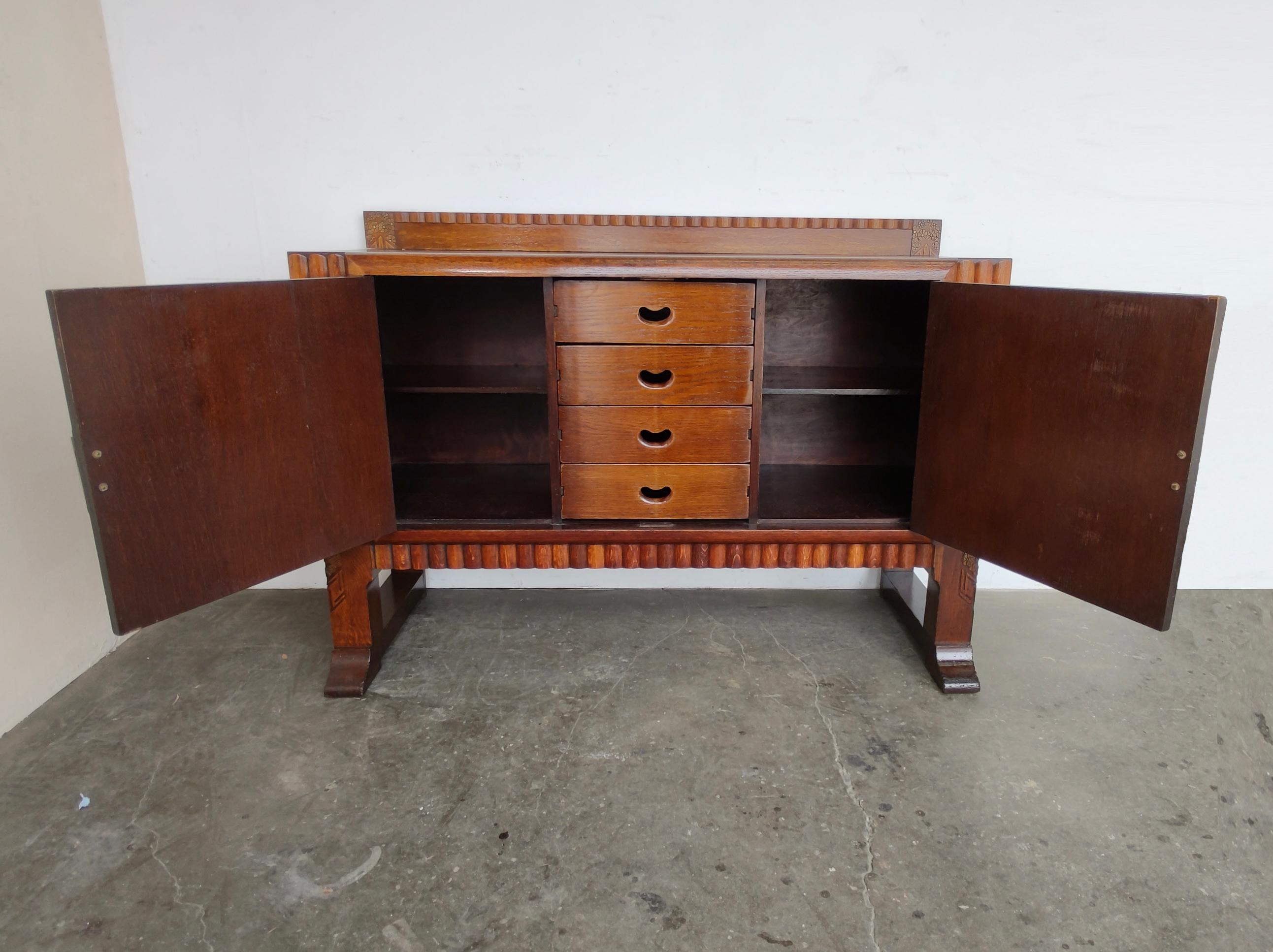 Art Deco Tiger Oak Wood Cabinet Buffet Sideboard Antique, 1930s 4