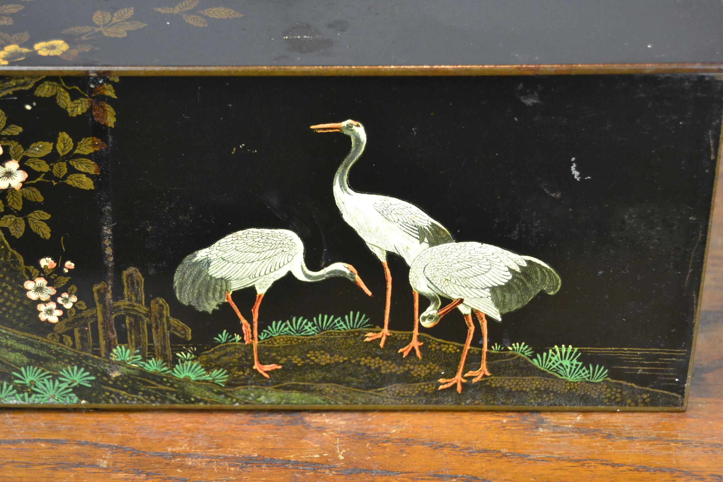 Art déco Cranes et fleurs en étain Art Déco, années 1930, Pays-Bas en vente
