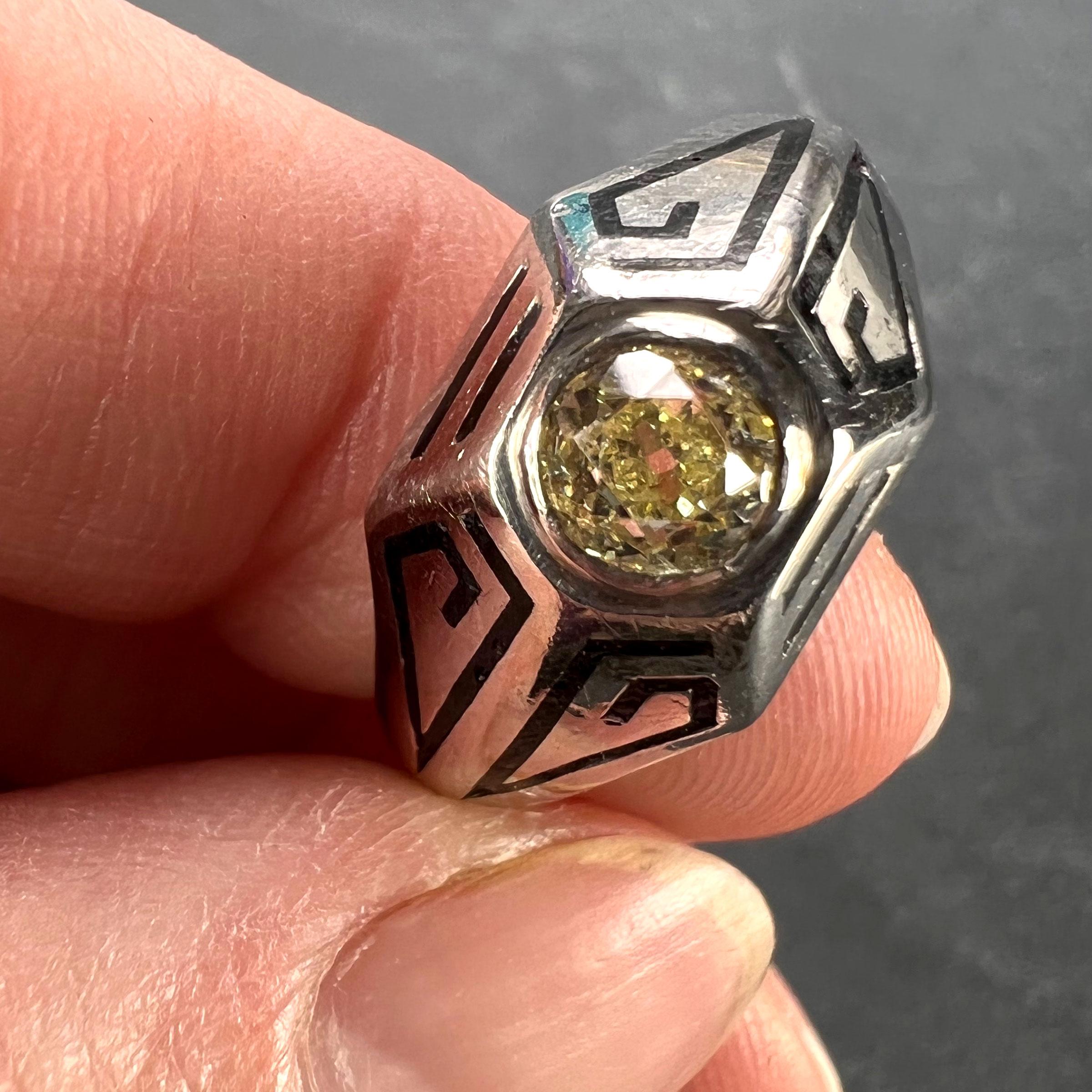 14 Karat Weißgold Emaille-Ring mit getöntem gelbem Diamant im Art déco-Stil im Angebot 10