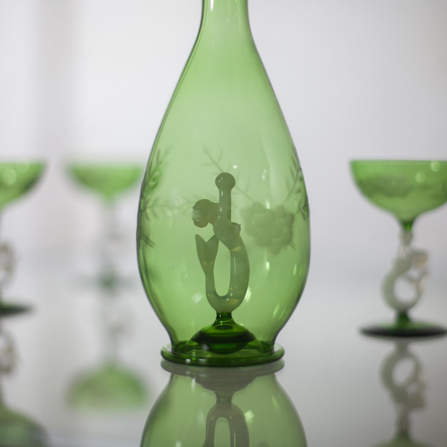 Set di vetri artistici austriaci da Art Deco ad Art Nouveau Bimini Glass 1 decanter e 4 coupé in vendita 9