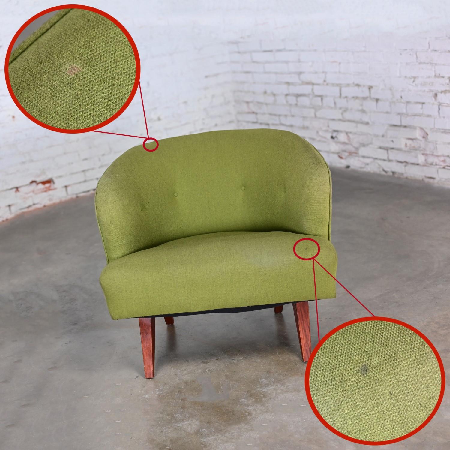 Ein Paar Art-Déco- oder Loungesessel im MCM-Stil mit grünem Eimer- oder Fass-Akzent oder Barrel-Stil im Angebot 12
