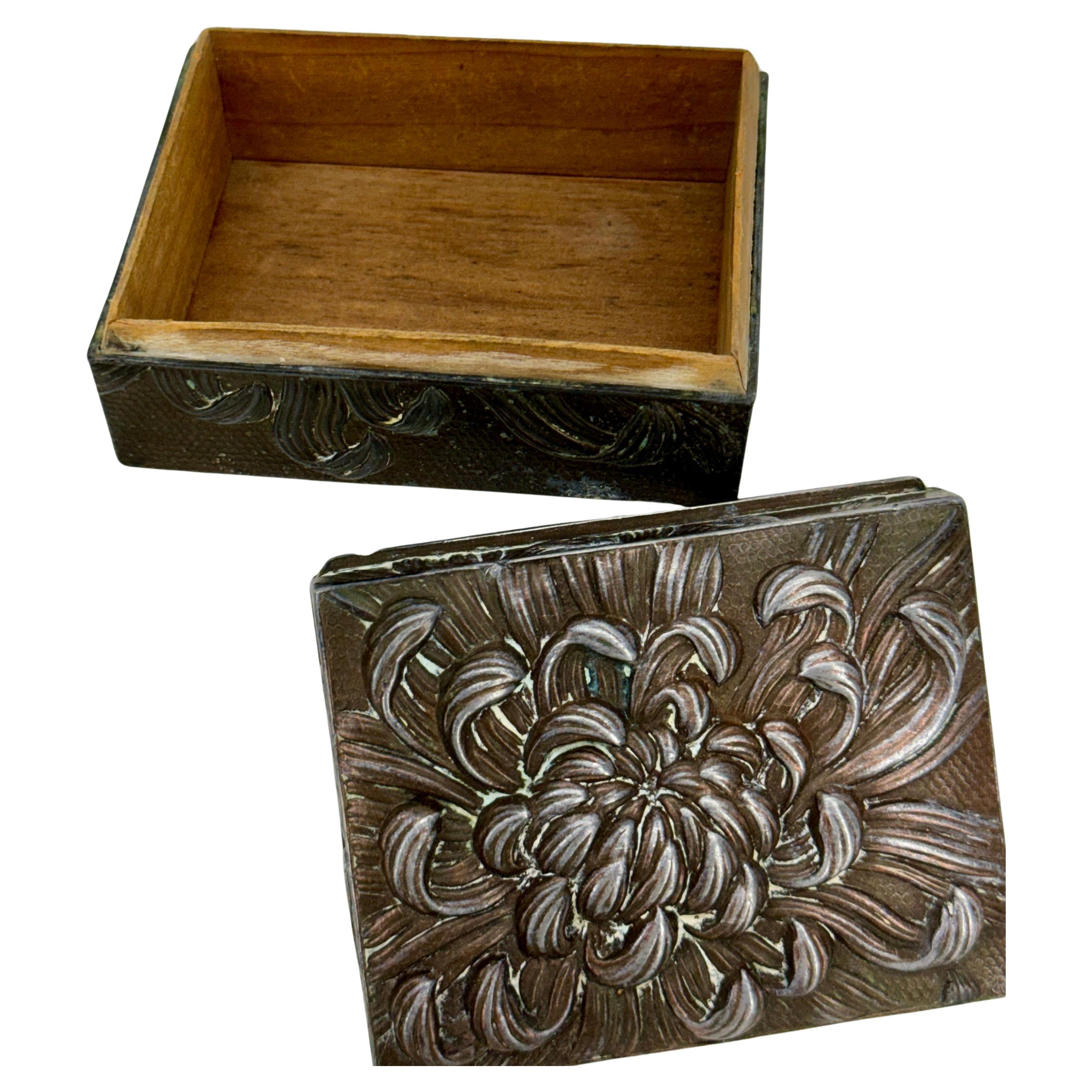 Art Deco Tobacco Cigarette Box in Pewter Wood Interior 8