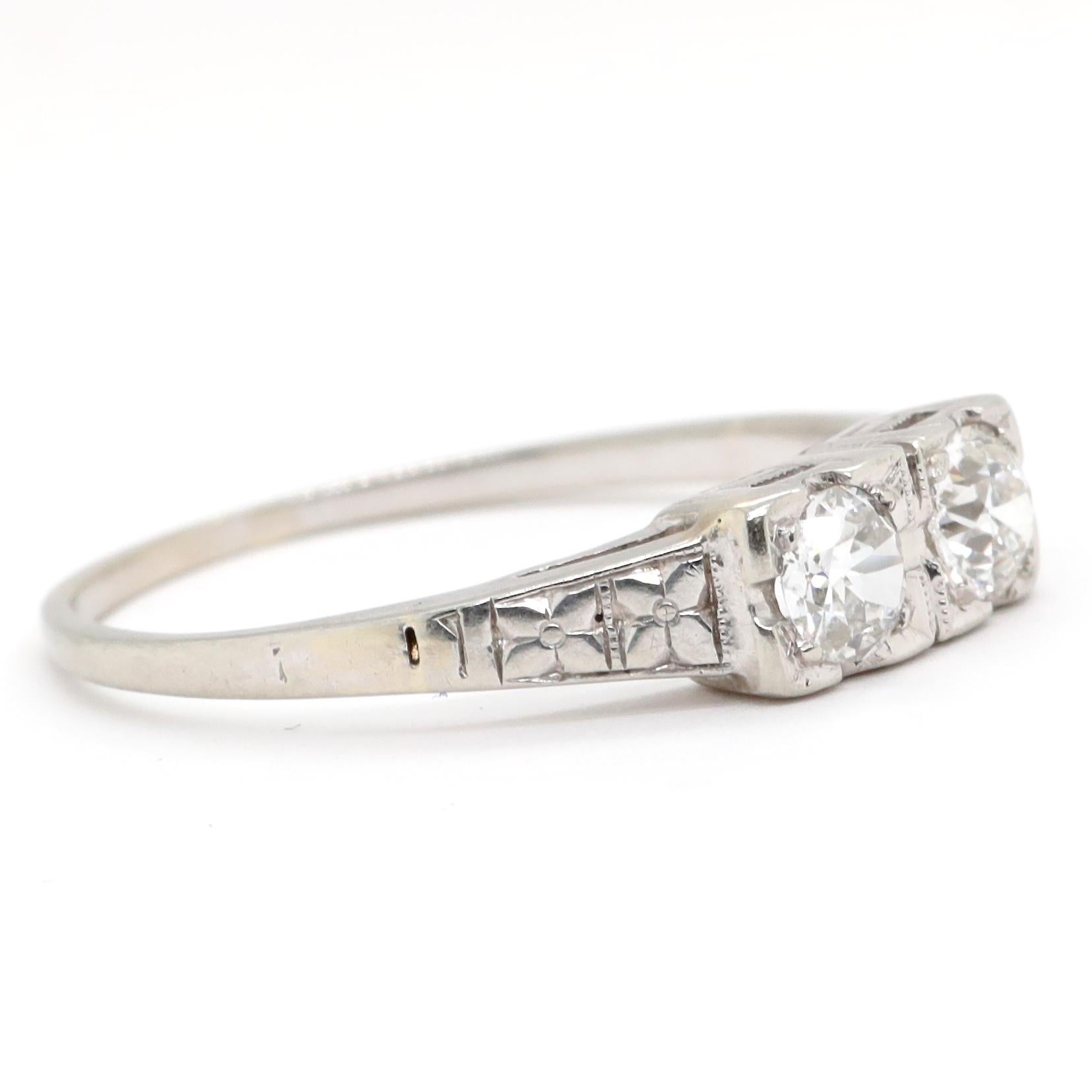 Art Deco Toi et Moi Old European Cut Diamond Platinum Ring In Excellent Condition In Beverly Hills, CA