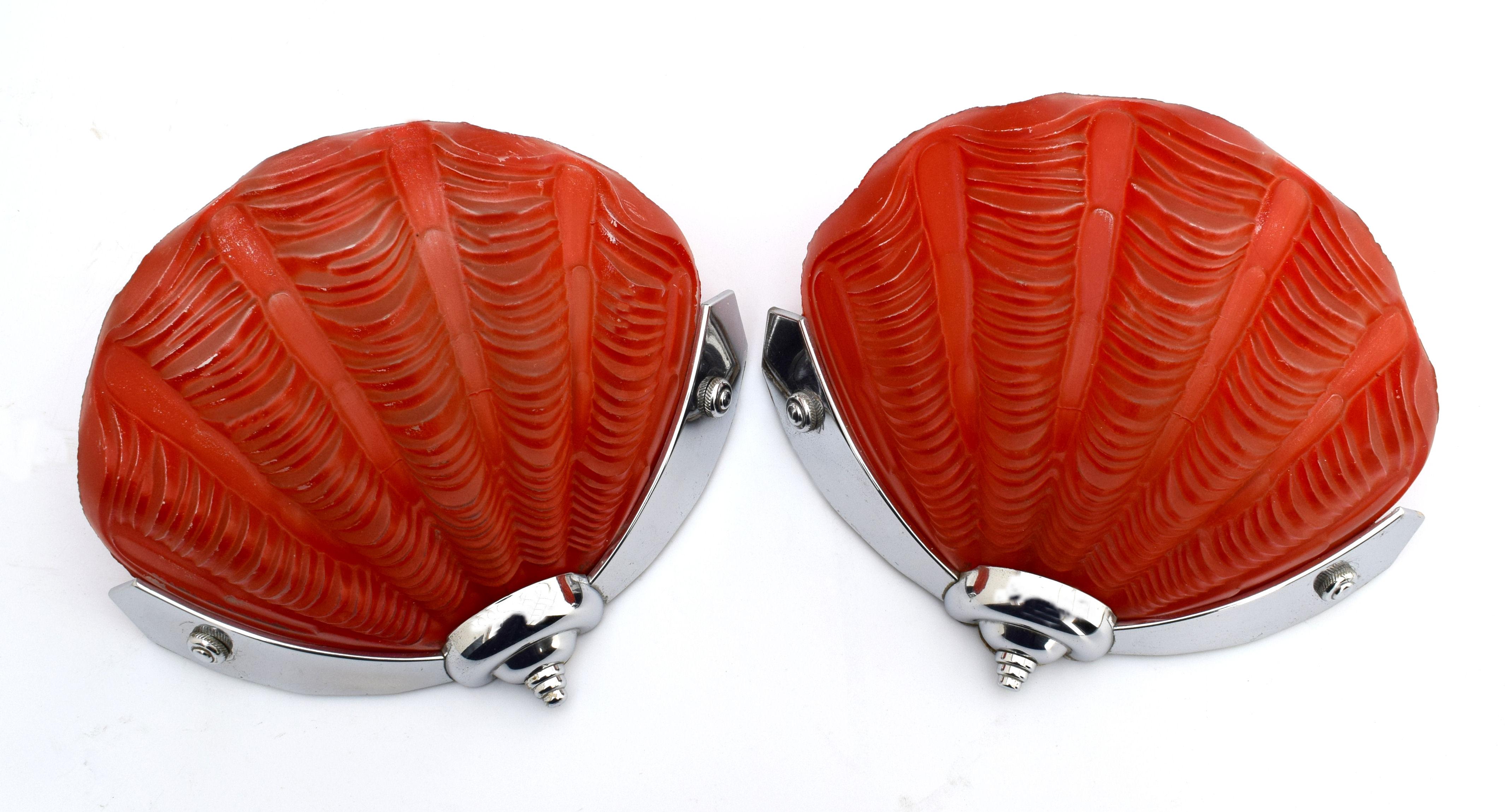 English Art Deco Tomato Red Pair of Matching Shell Wall Light Sconces, 1930s