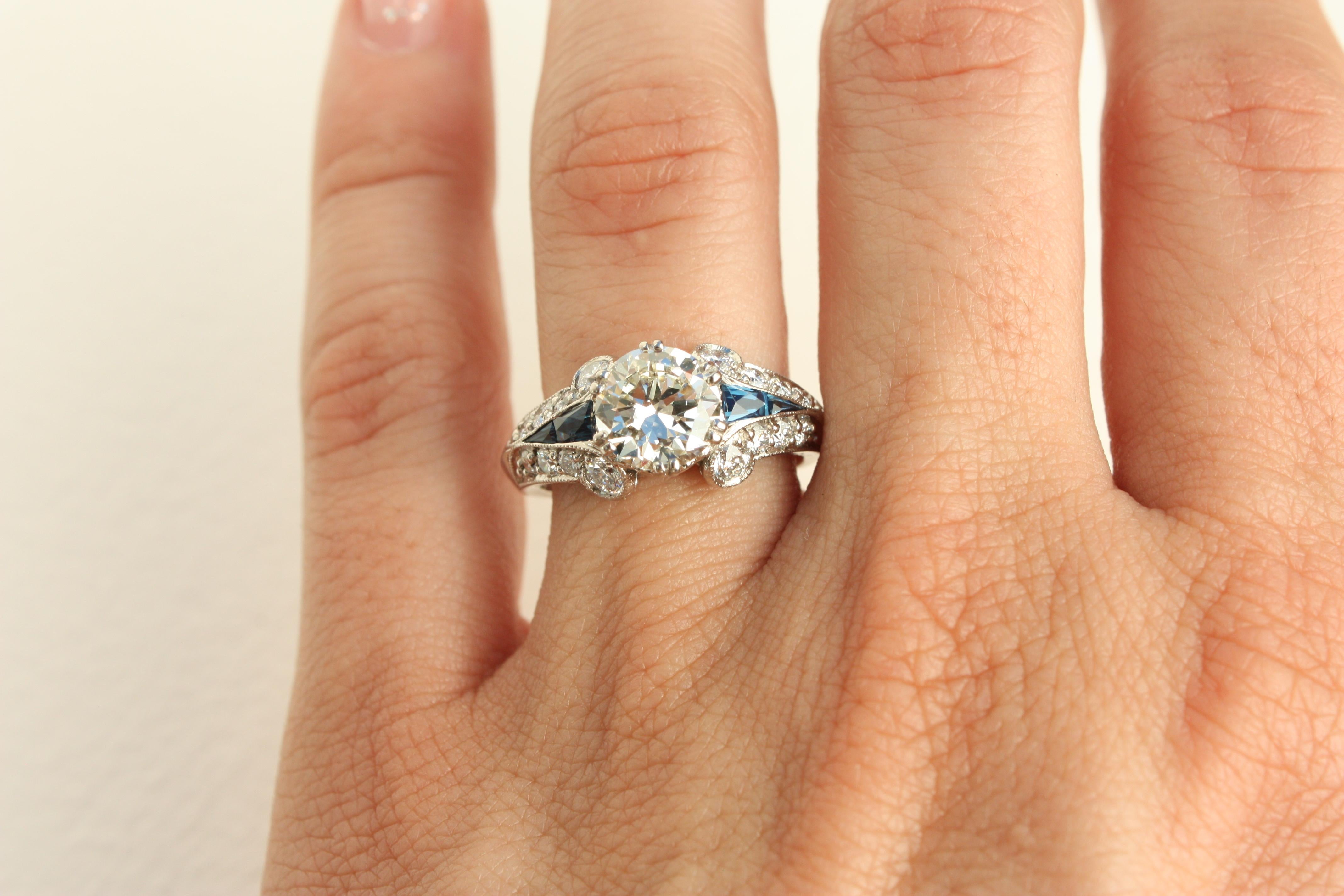 Art Deco Verlobungsring im Übergangsschliff mit 1,14ct Diamant und Saphir aus Palladium im Angebot 2