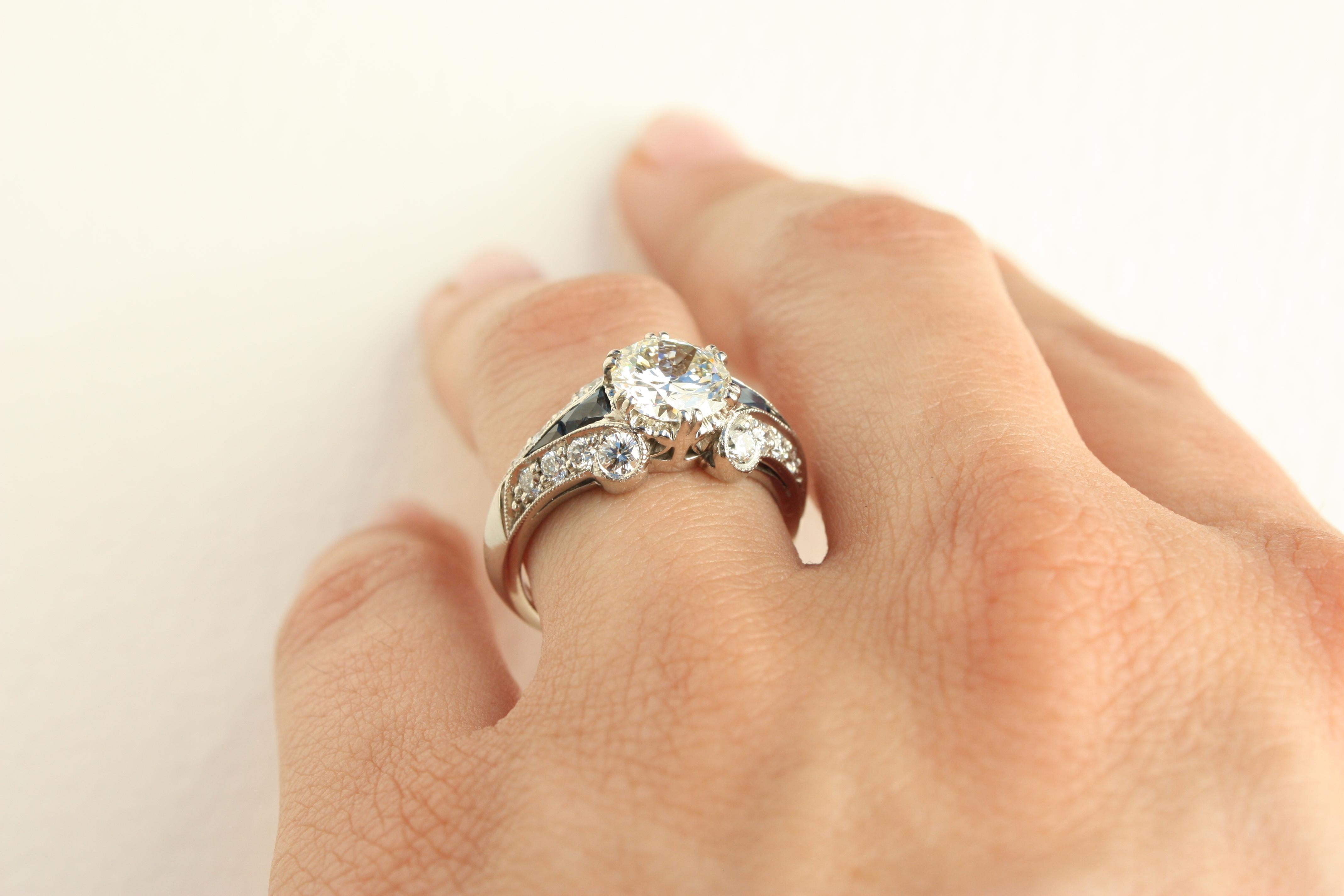 Art Deco Verlobungsring im Übergangsschliff mit 1,14ct Diamant und Saphir aus Palladium im Angebot 3