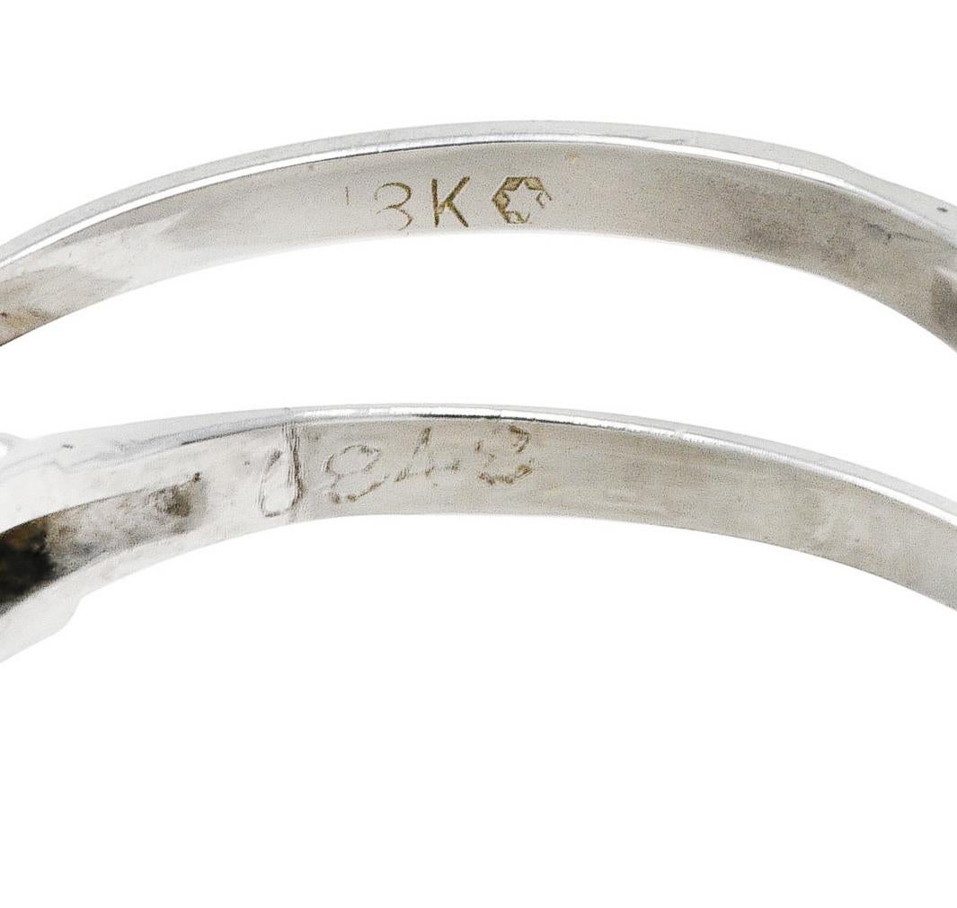 Women's or Men's Art Deco Transitional Cut Diamond 18 Karat White Gold Vintage Engagement Ring