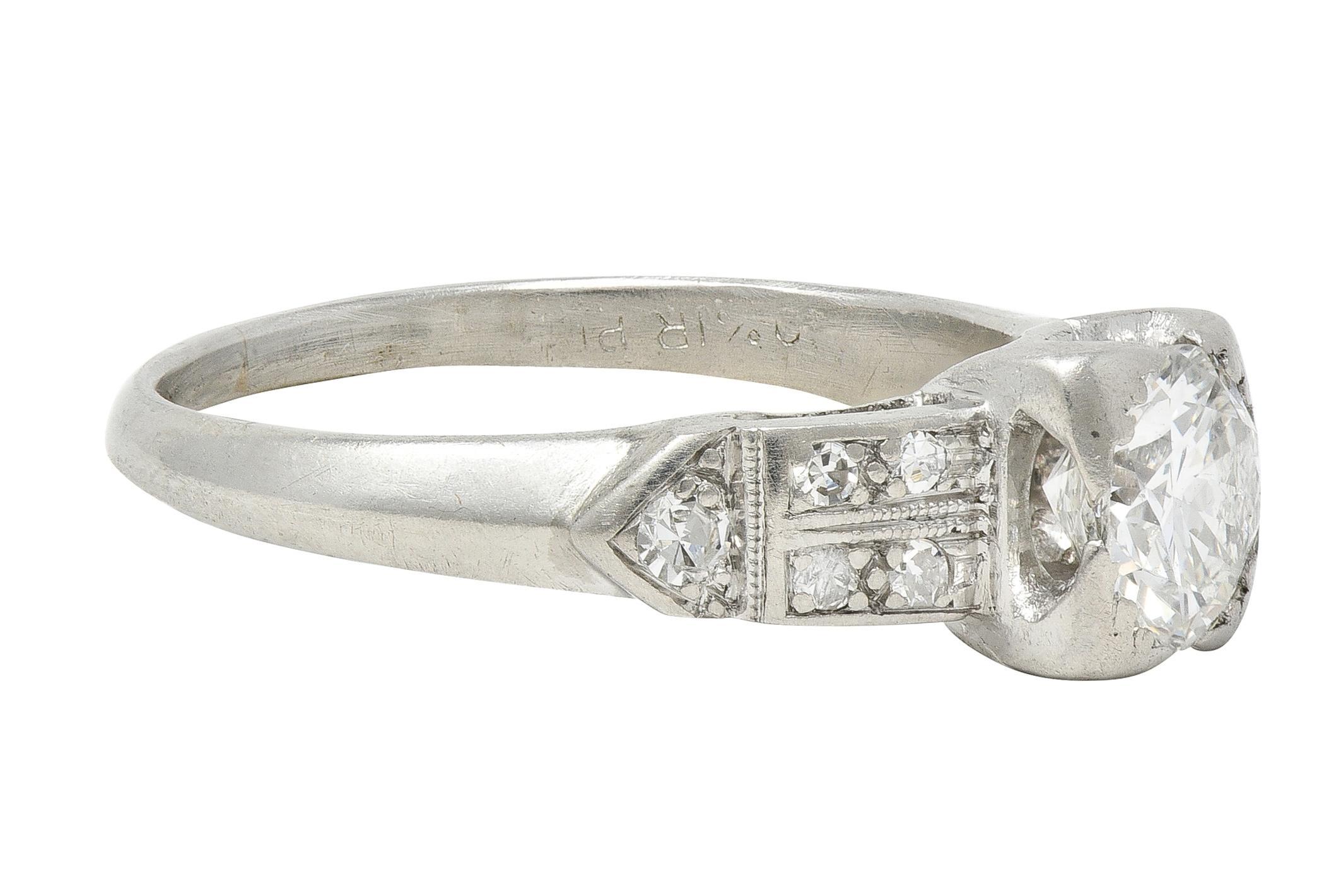 Art Deco Übergangsschliff Diamant Platin Vintage Arrow Verlobungsring (Art déco) im Angebot