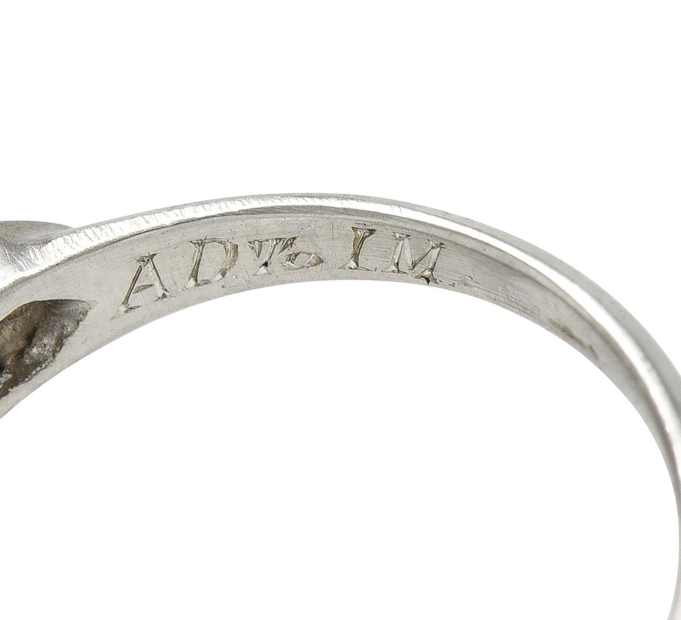 Art Deco Übergangsschliff Diamant Platin Vintage Arrow Verlobungsring im Angebot 1