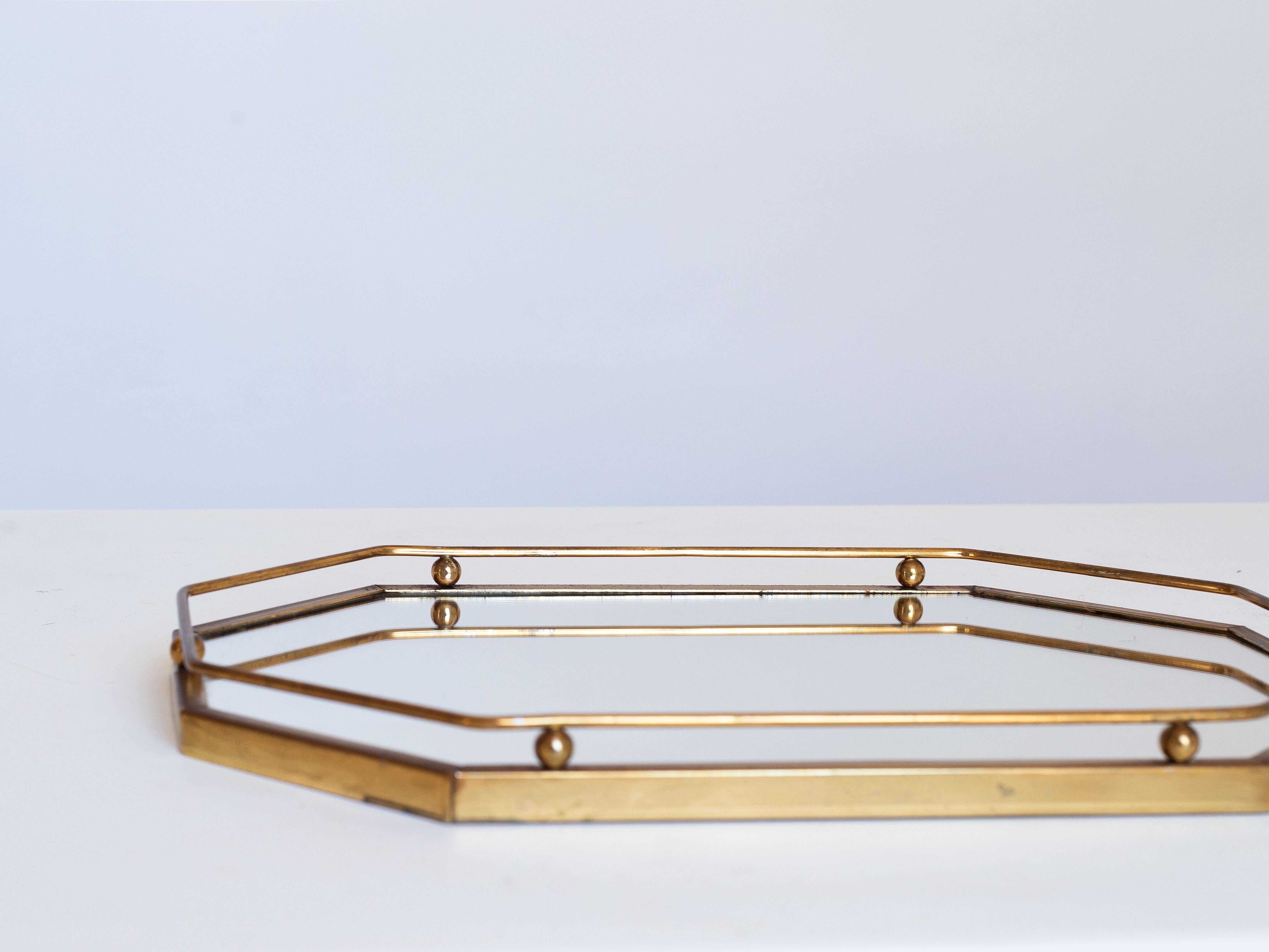 Moulage Plateau Art Deco, laiton et verre miroir, 1940s French Mid Century Modern en vente