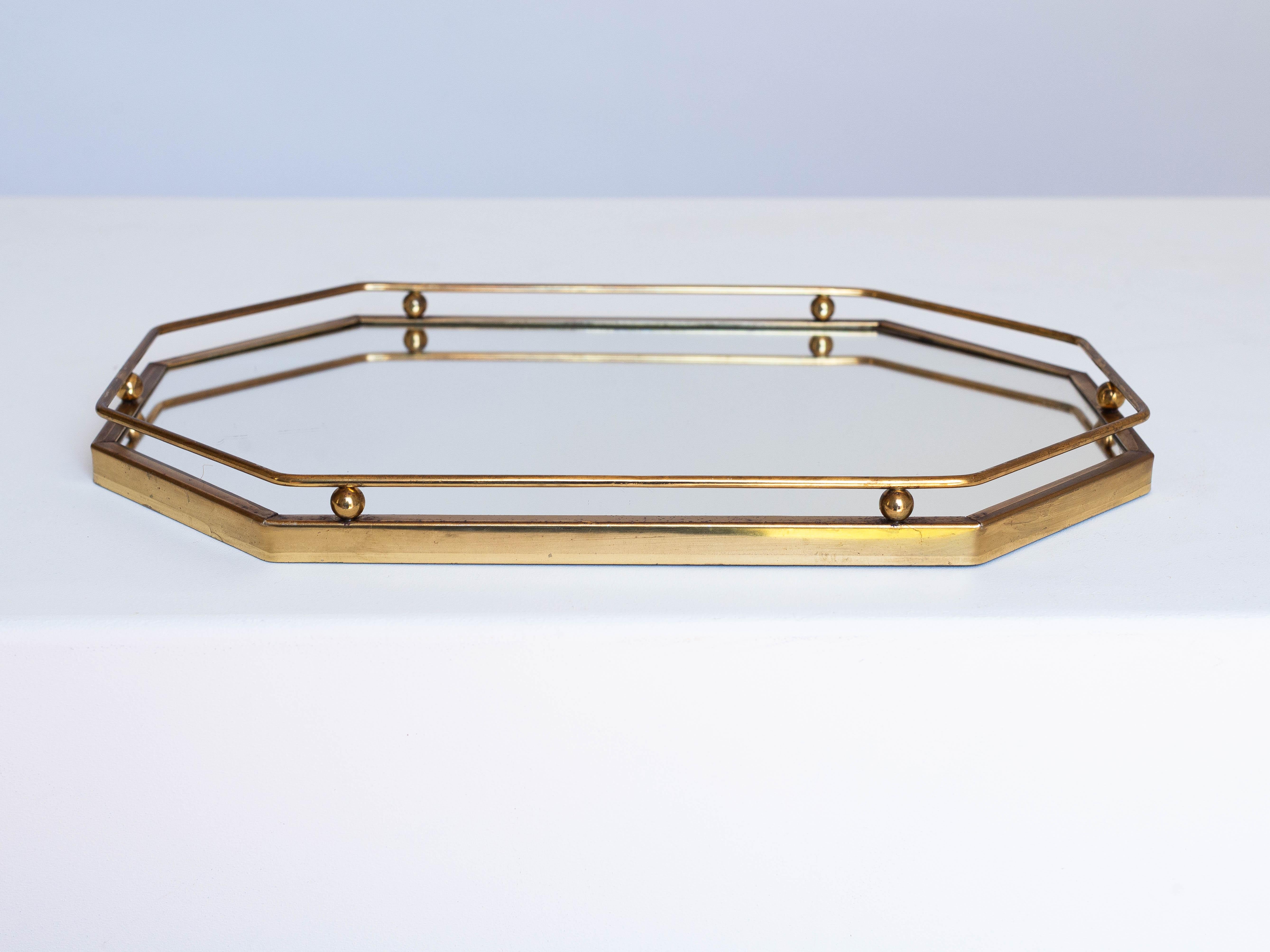 Laiton Plateau Art Deco, laiton et verre miroir, 1940s French Mid Century Modern en vente