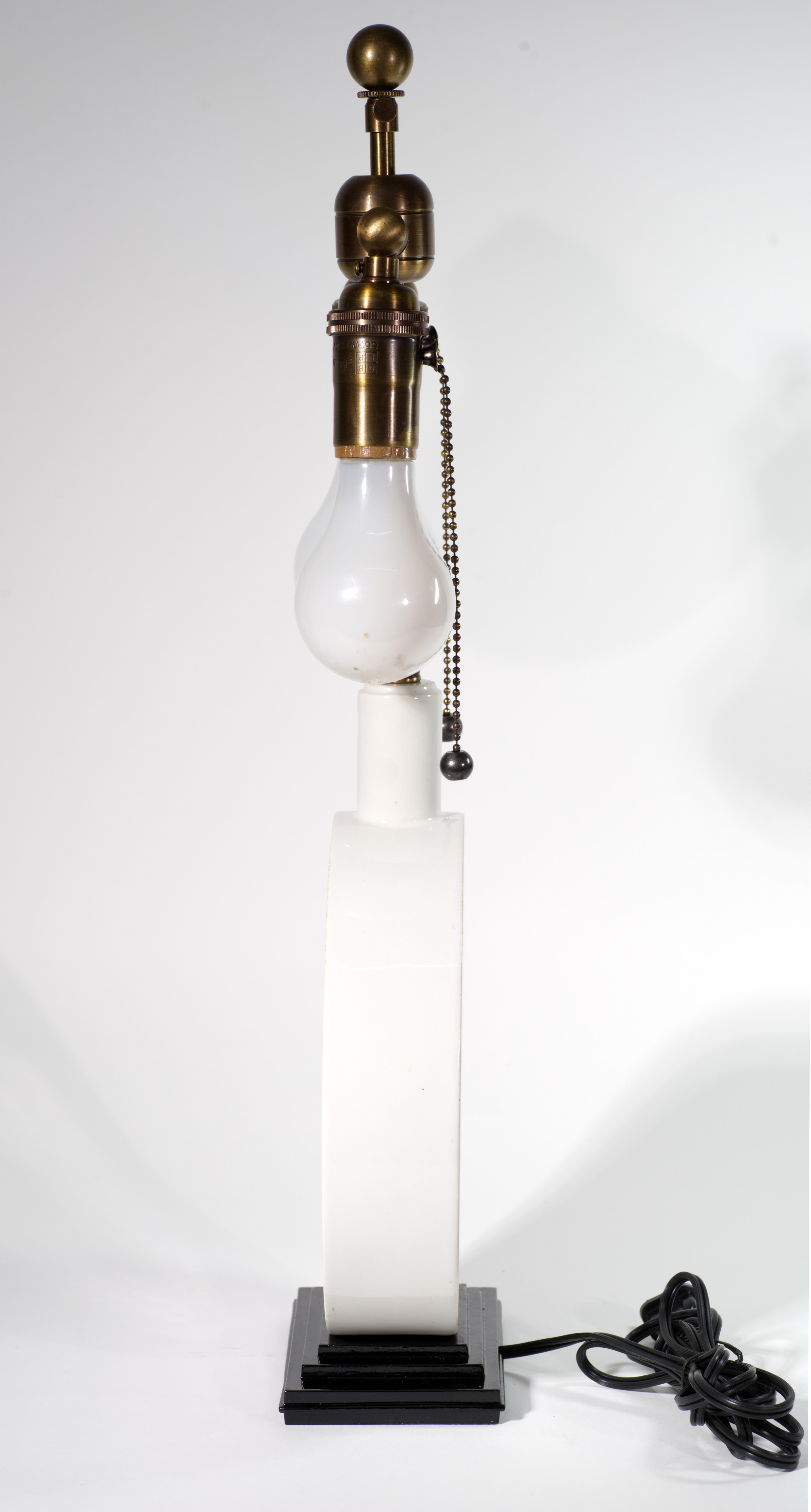 Brass Art Deco Trenton Potteries Sculptural Table Lamp, 1930s For Sale