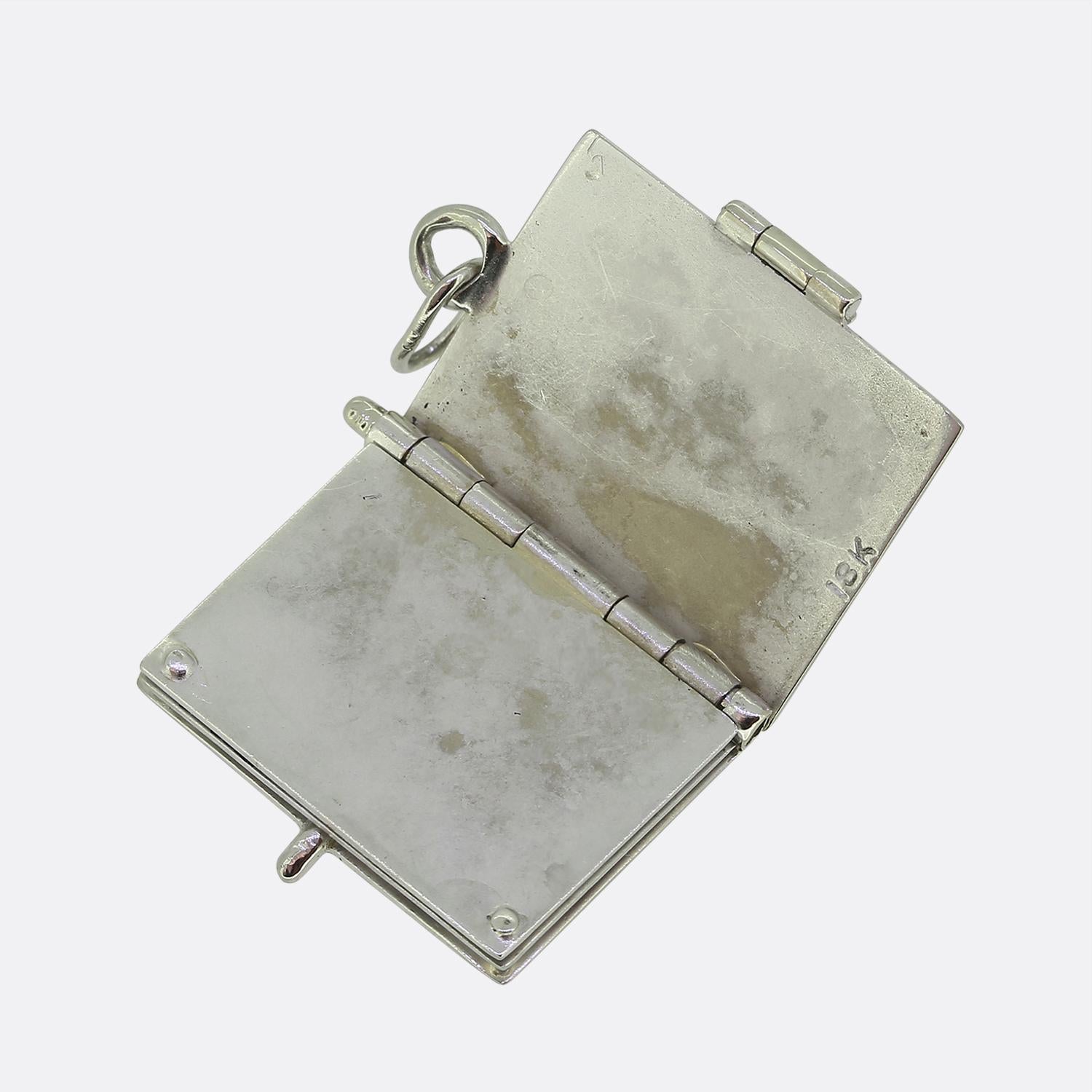 Pendentif en forme de breloque Art déco avec diamant taillé en brillant Unisexe en vente