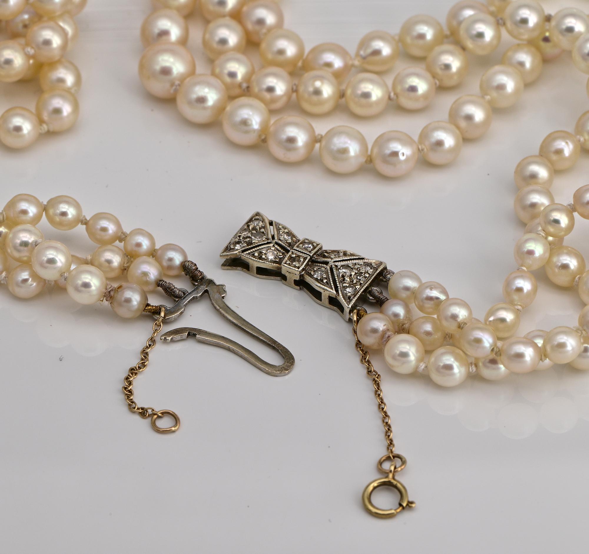 Art Deco Dreifach-Strang Zuchtperlen-Diamant-Halskette Damen im Angebot