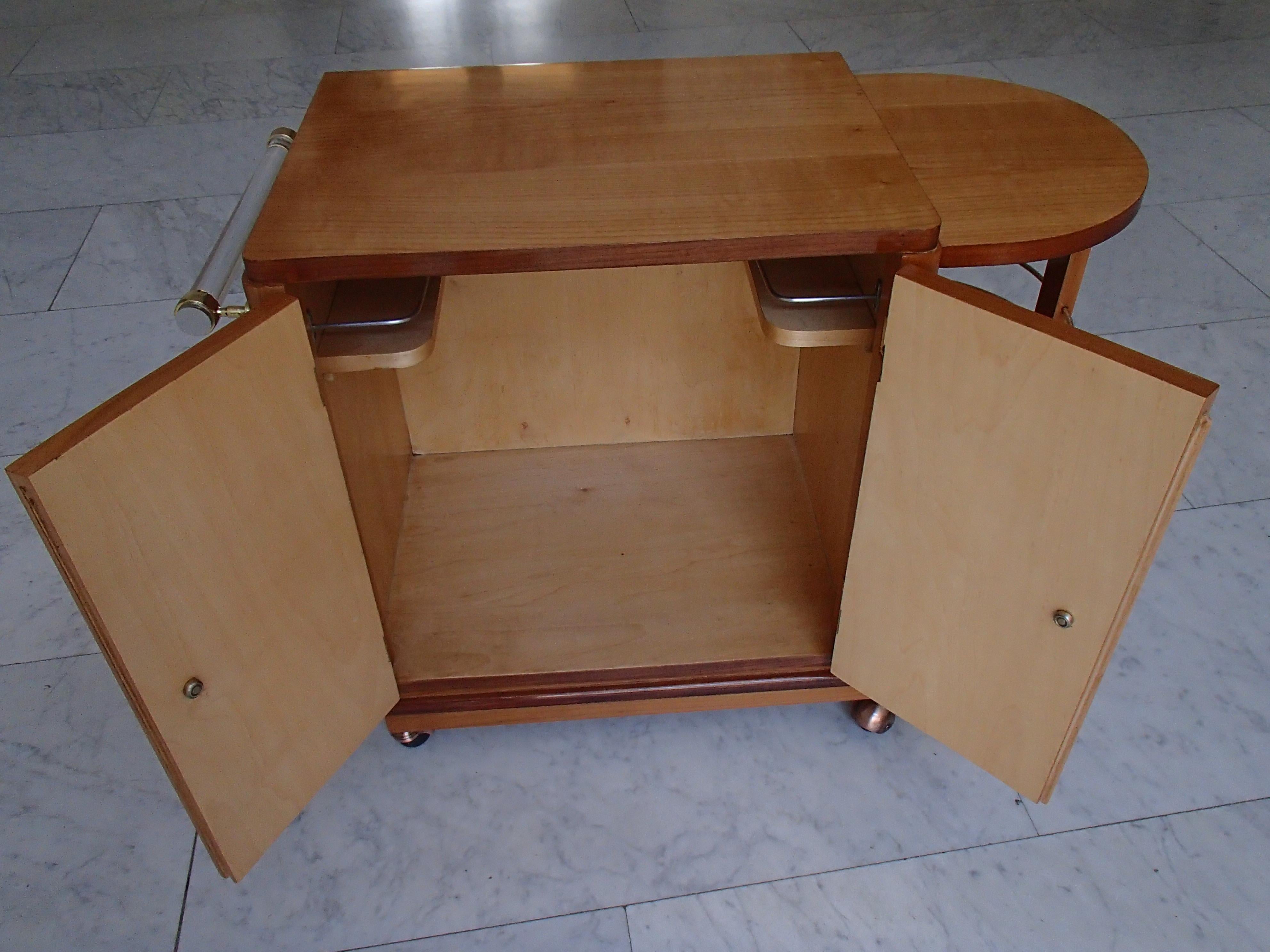 Art Deco Trolley Bar with 2 Doors and Bottle Compartment on Copper Wheels For Sale 8