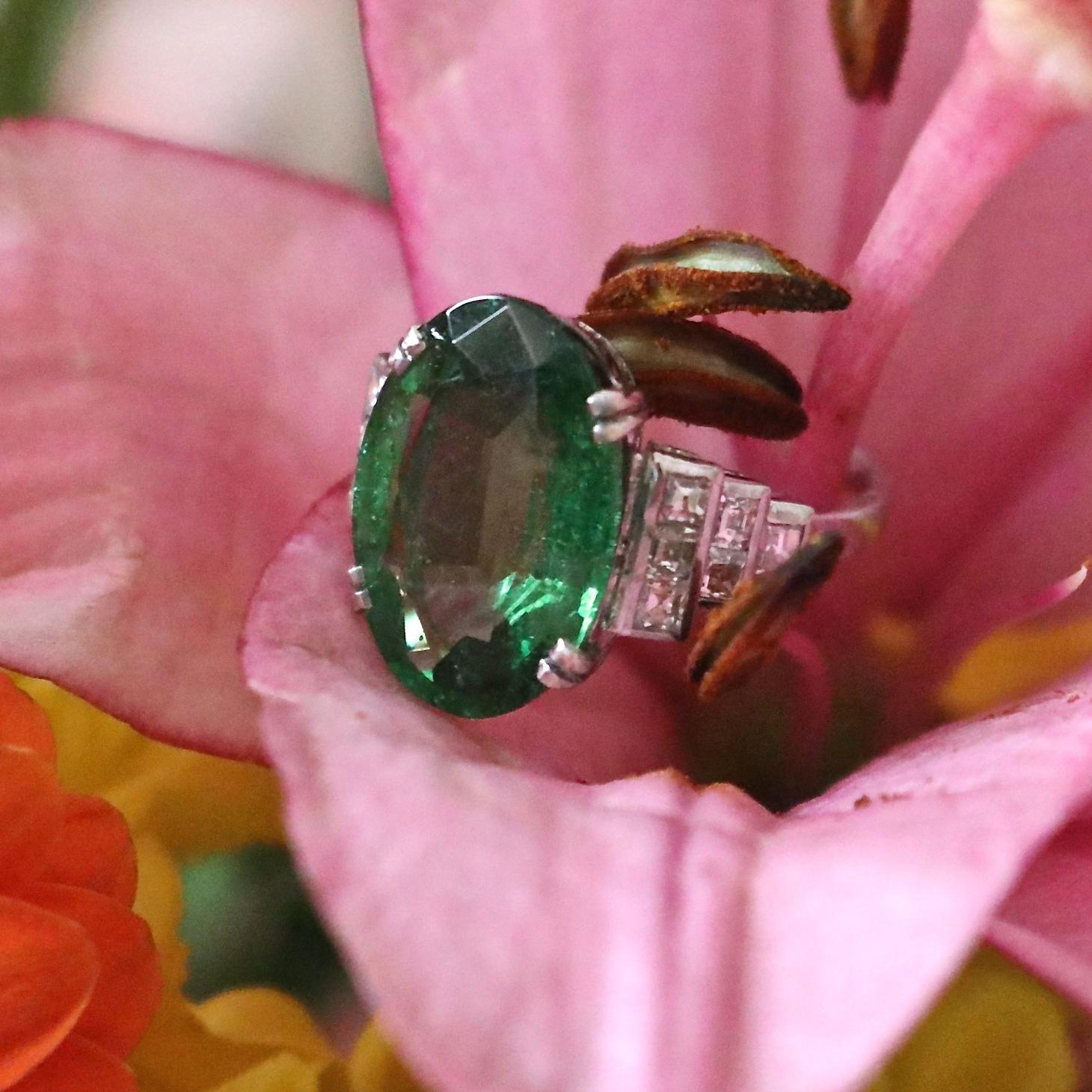 Women's Art Deco Tsavorite Garnet Diamond Platinum Ring