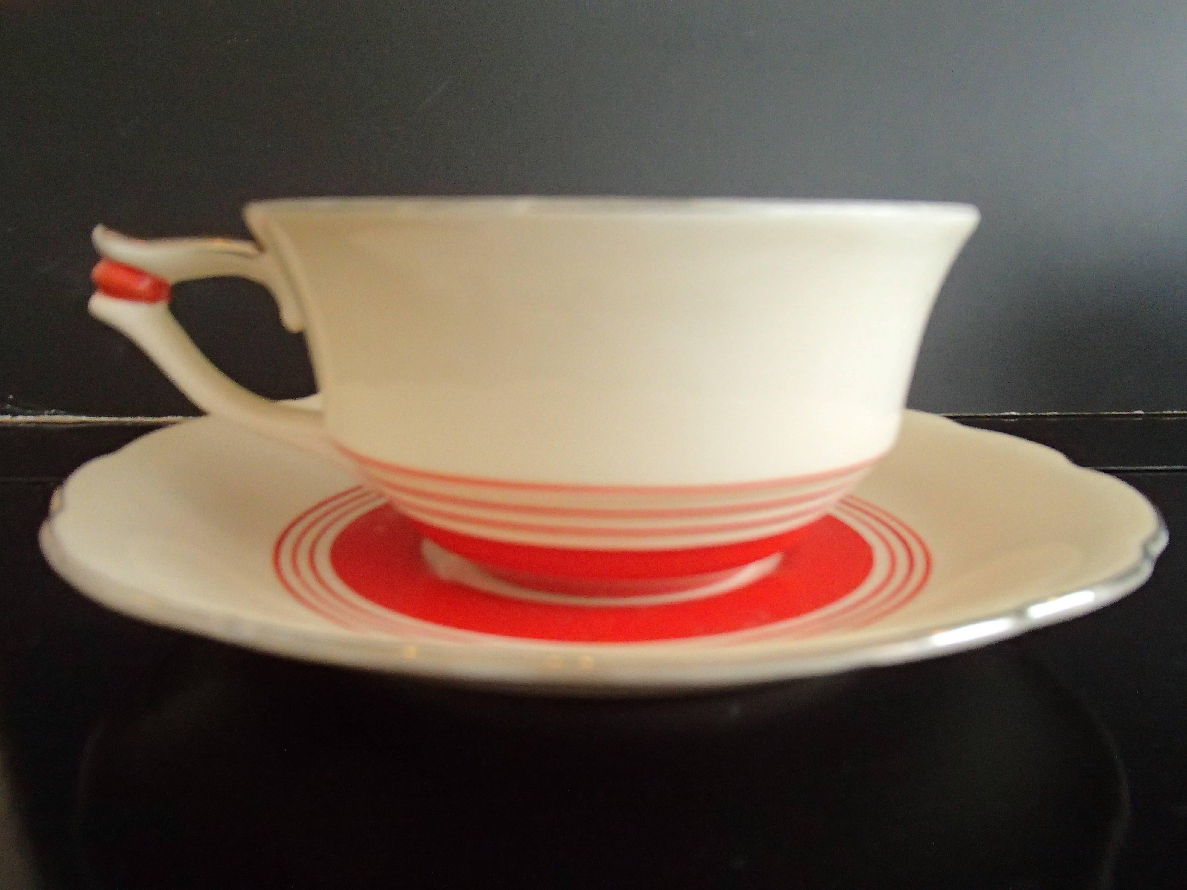 Mid-20th Century Art Deco Tête-à-tête Tea Set Karlsbad Red Silver on Ivory