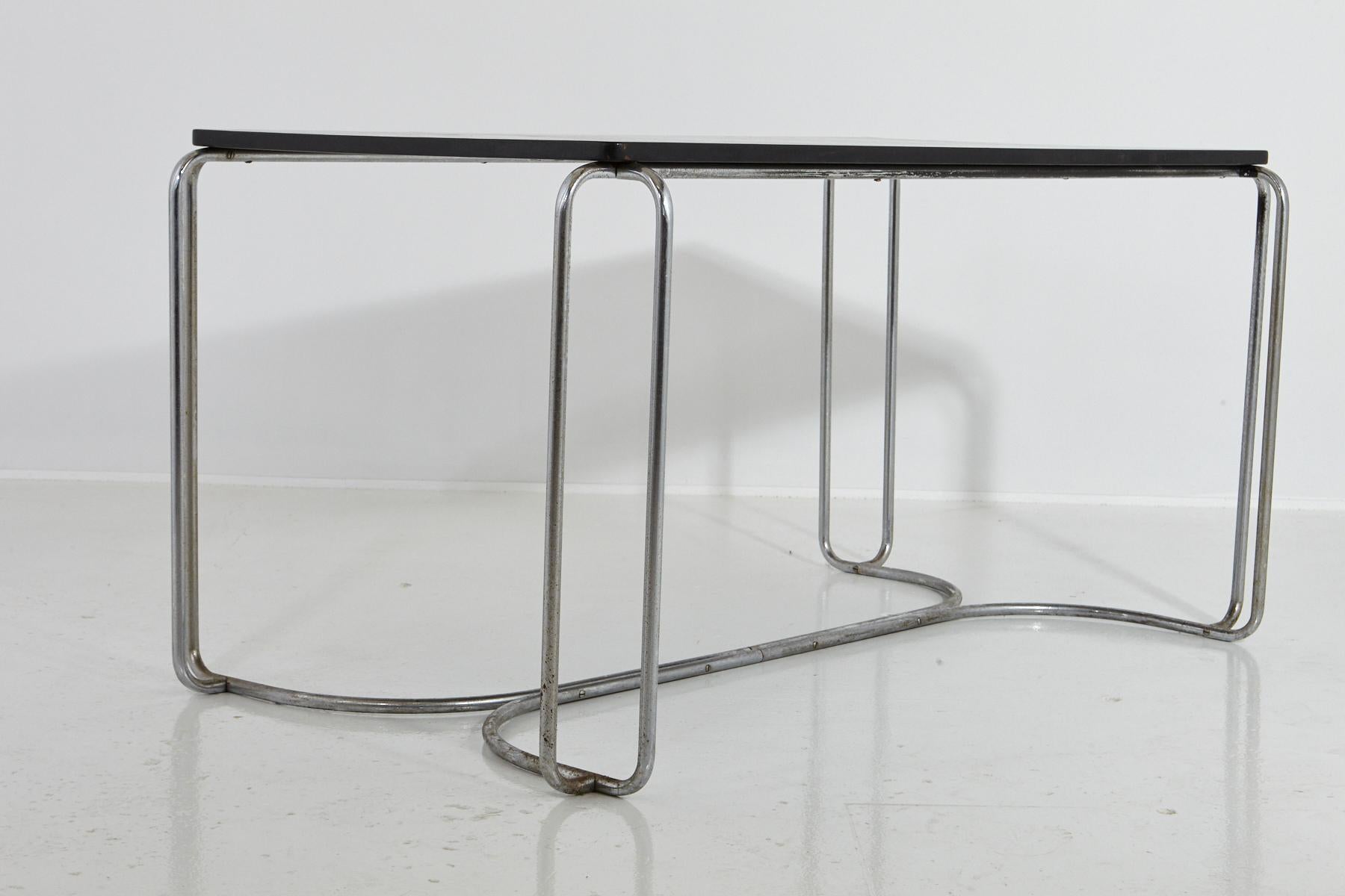 Art Deco Tubular Chrome Desk/Library Black Top Table Attrib to Wolfgang Hoffmann In Fair Condition For Sale In Aramits, Nouvelle-Aquitaine