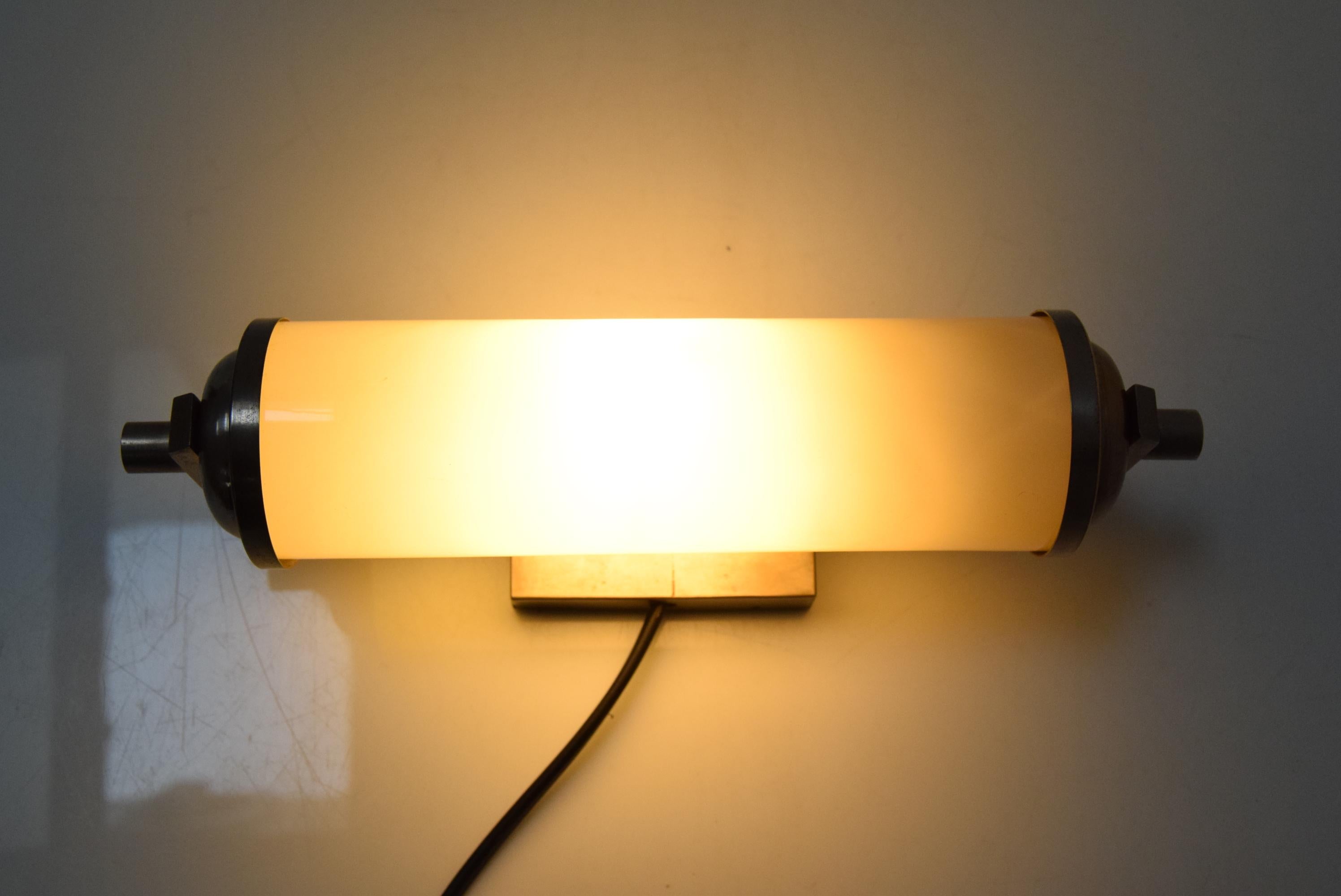 Art Deco Tubular Wall Lamp, 1930's For Sale 5