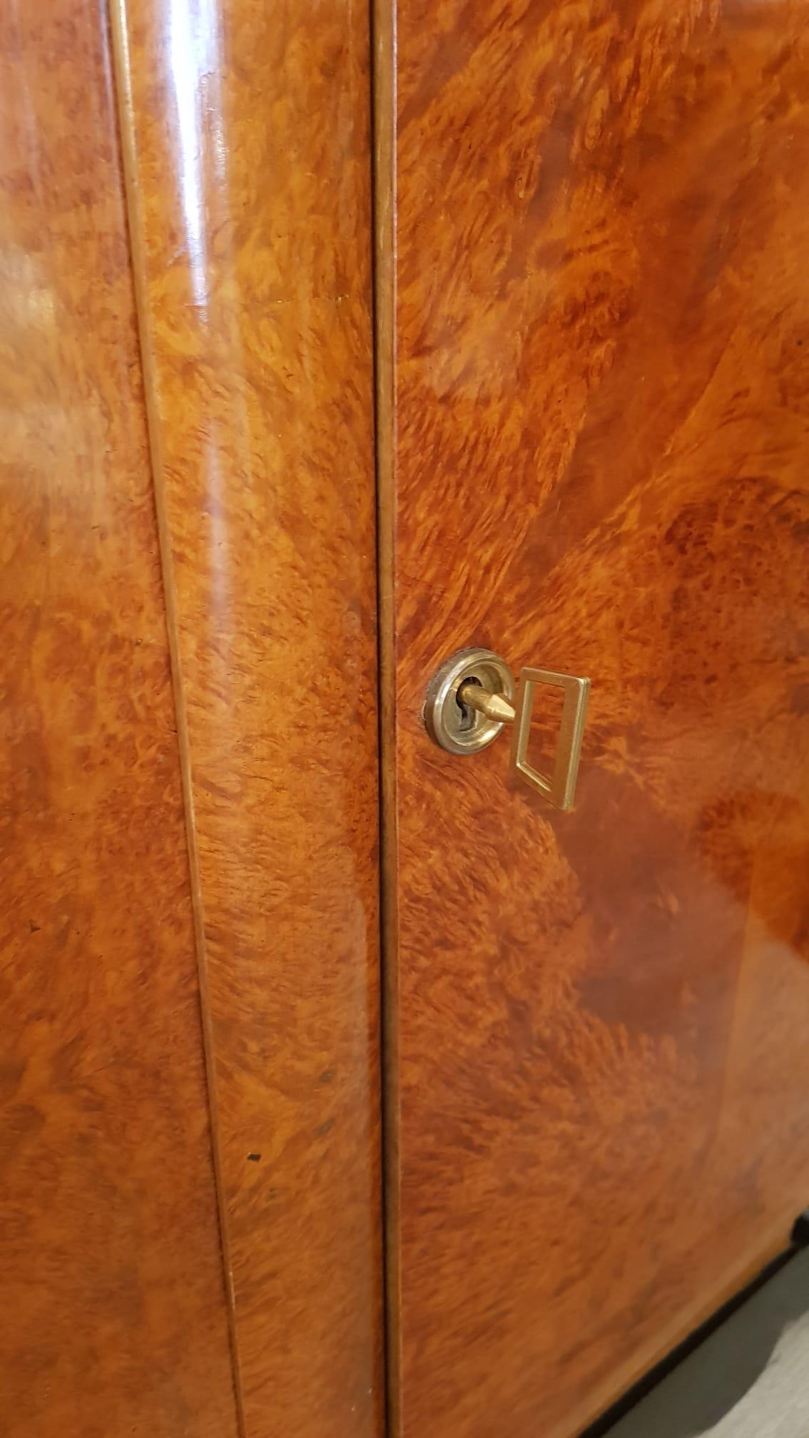 Mid-20th Century Art Deco Tuja Veneer Credenza from France, 1940s 