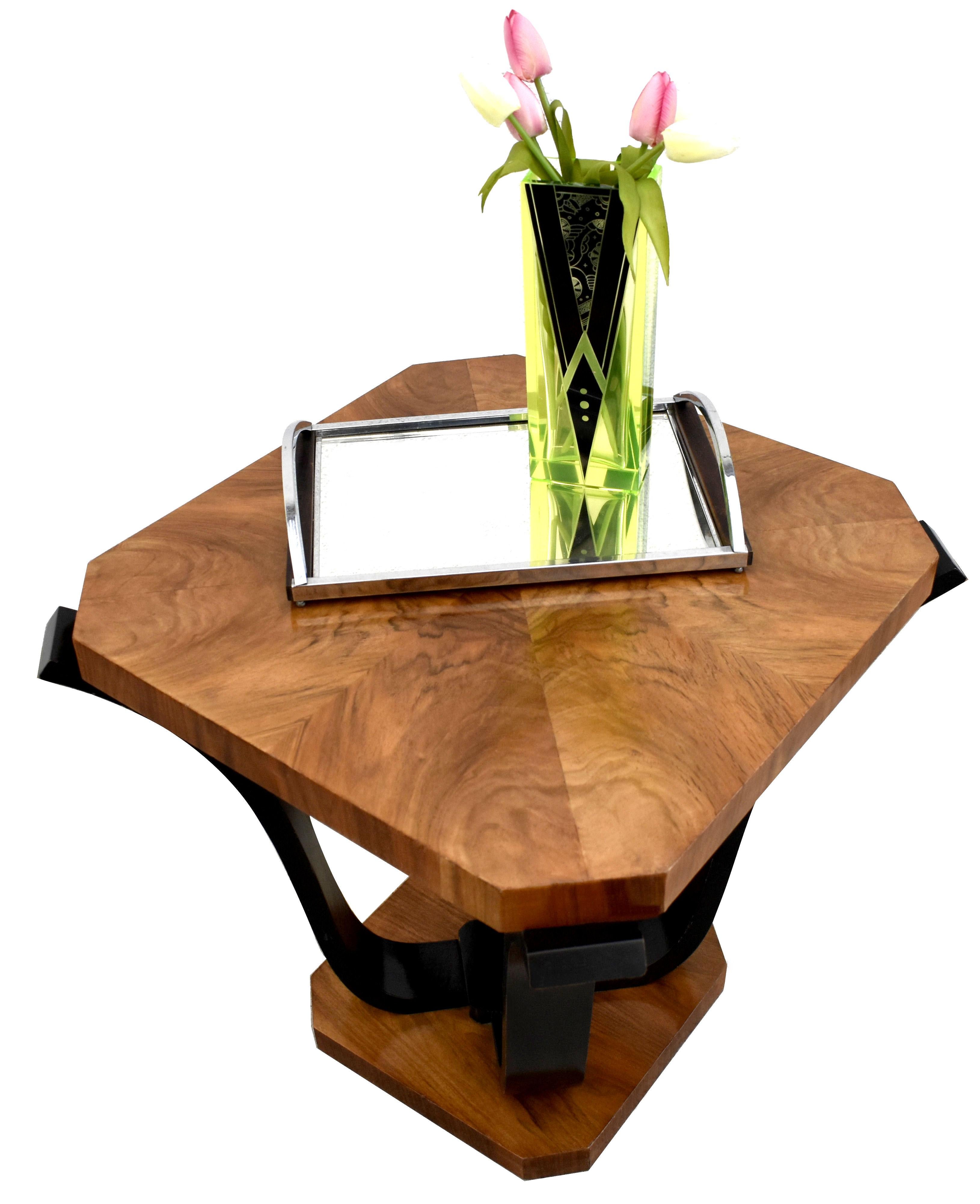 20th Century Art Deco Tulip Occasional Table in Walnut & Ebony, English, c1930 For Sale