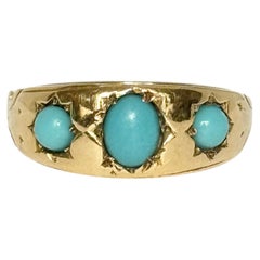Art Deco Turquoise and 18 Carat Gold Three-Stone Gypsy Ring