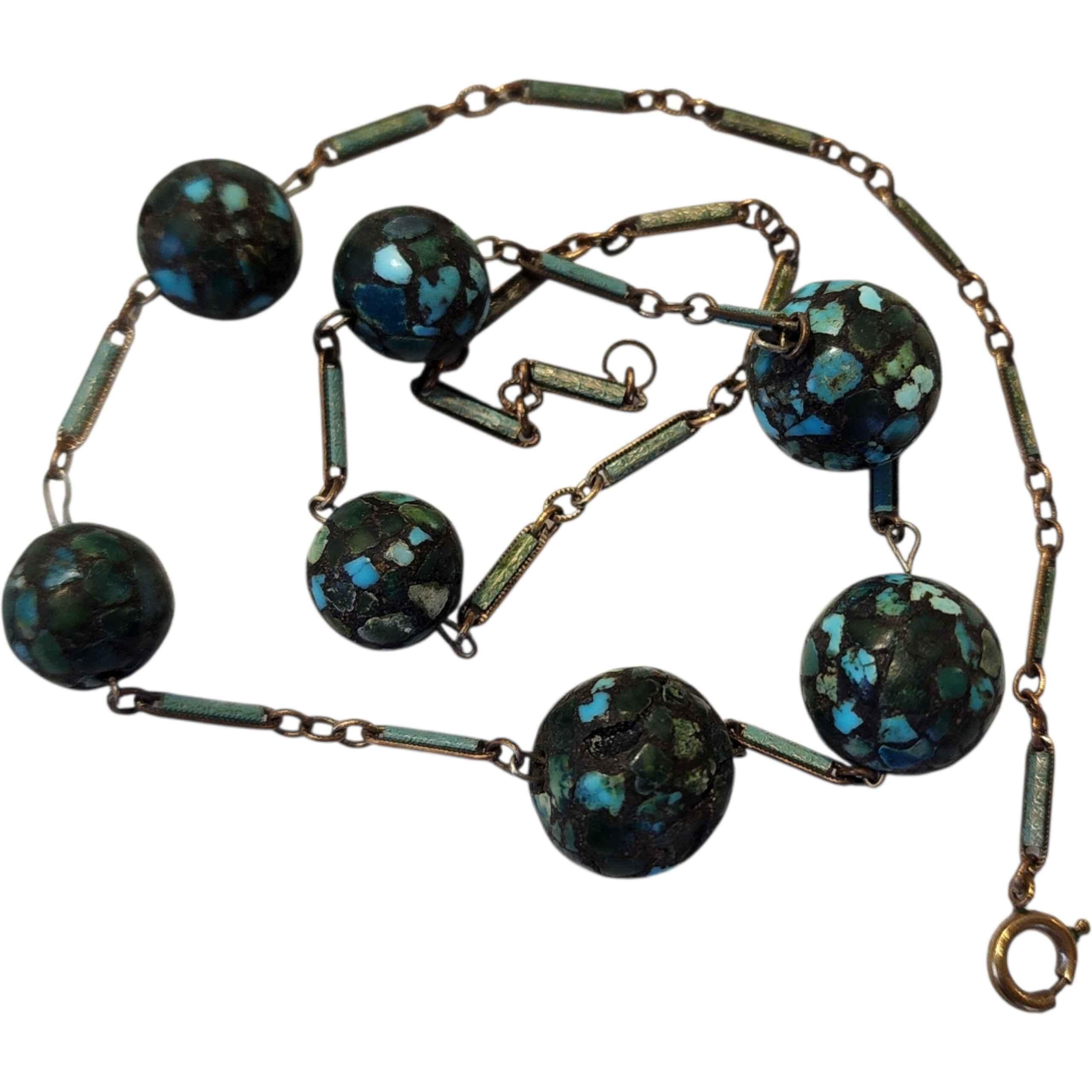 Art Deco Turquoise Mosaic Bead Necklace on Gilt Enamel Bar Link Chain, c. 1920s In condizioni buone in vendita a Milford, DE