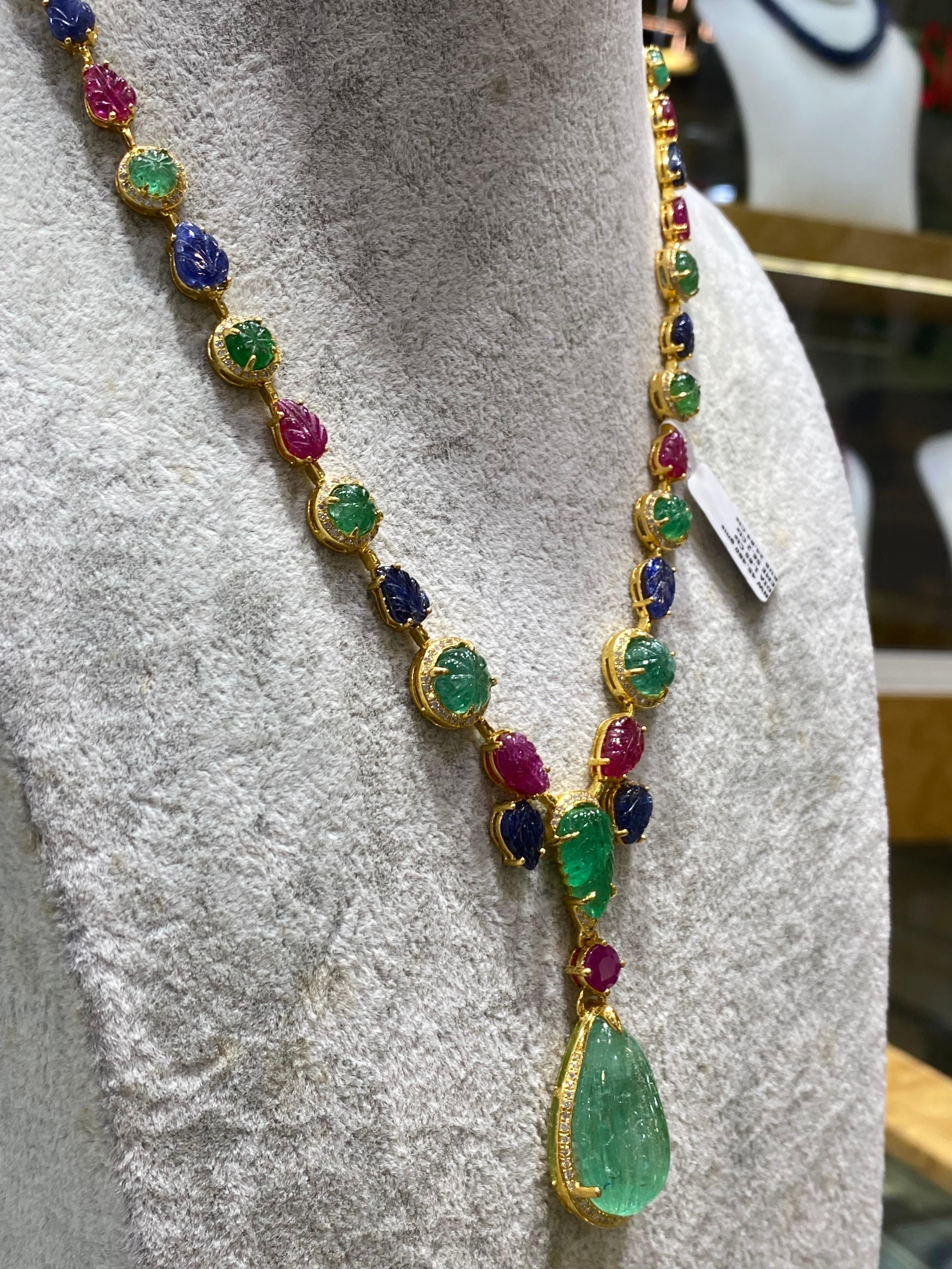 Art-Deco Style Tutti Frutti Emerald, Sapphire and Ruby and Diamond Necklace In New Condition For Sale In Bangkok, Thailand