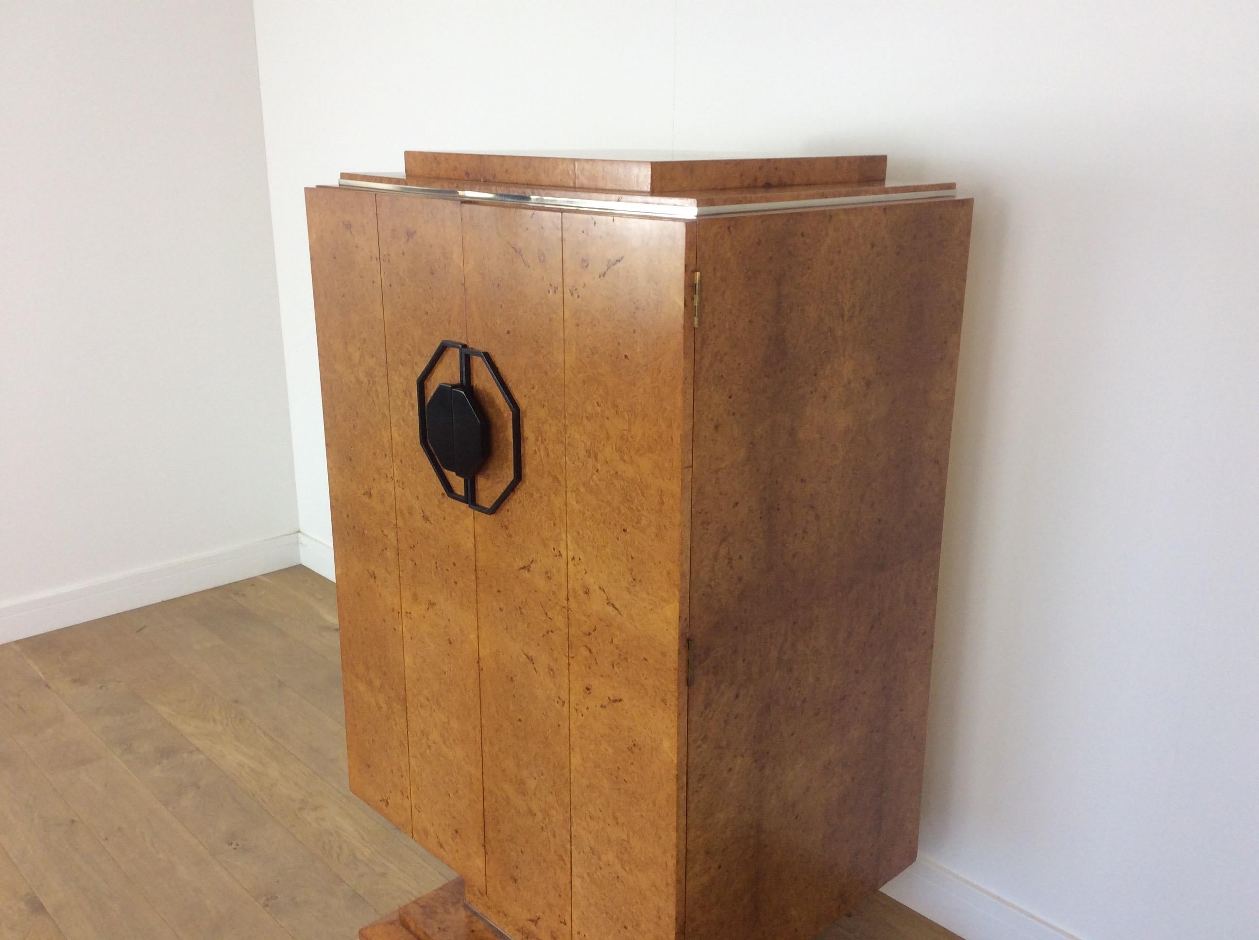 Art Deco TV or Drinks Cabinet In Excellent Condition In London, GB