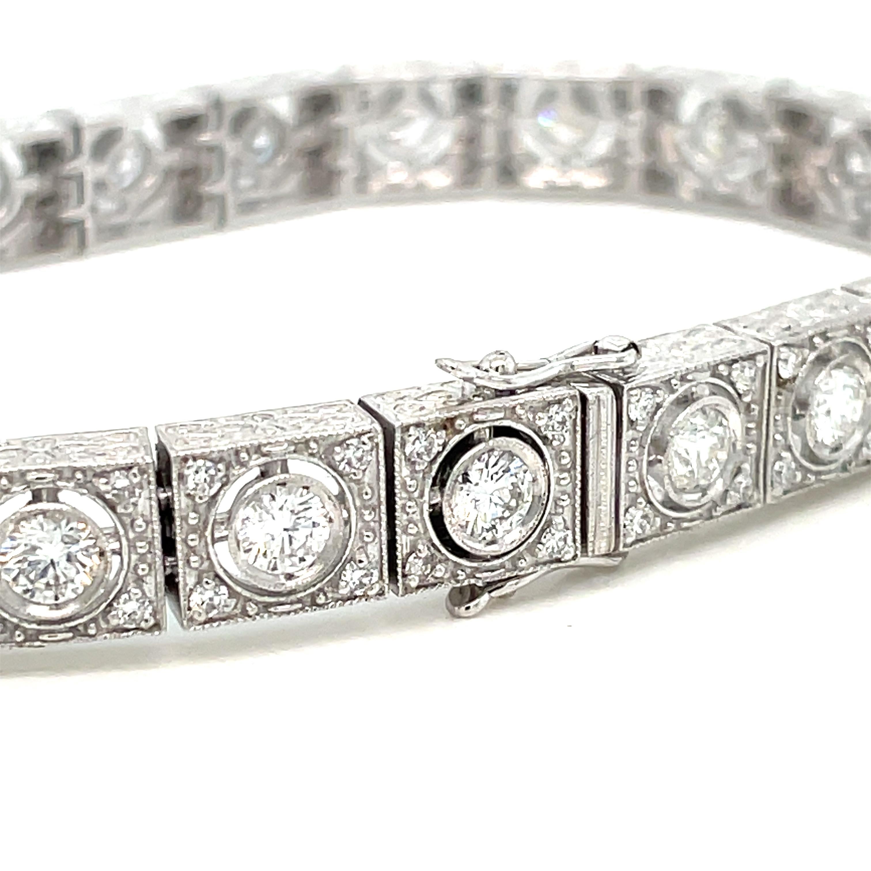 Taille vieille mine Bracelet tennis Art déco TWC en platine gravé et diamants de 4,30 carats en vente