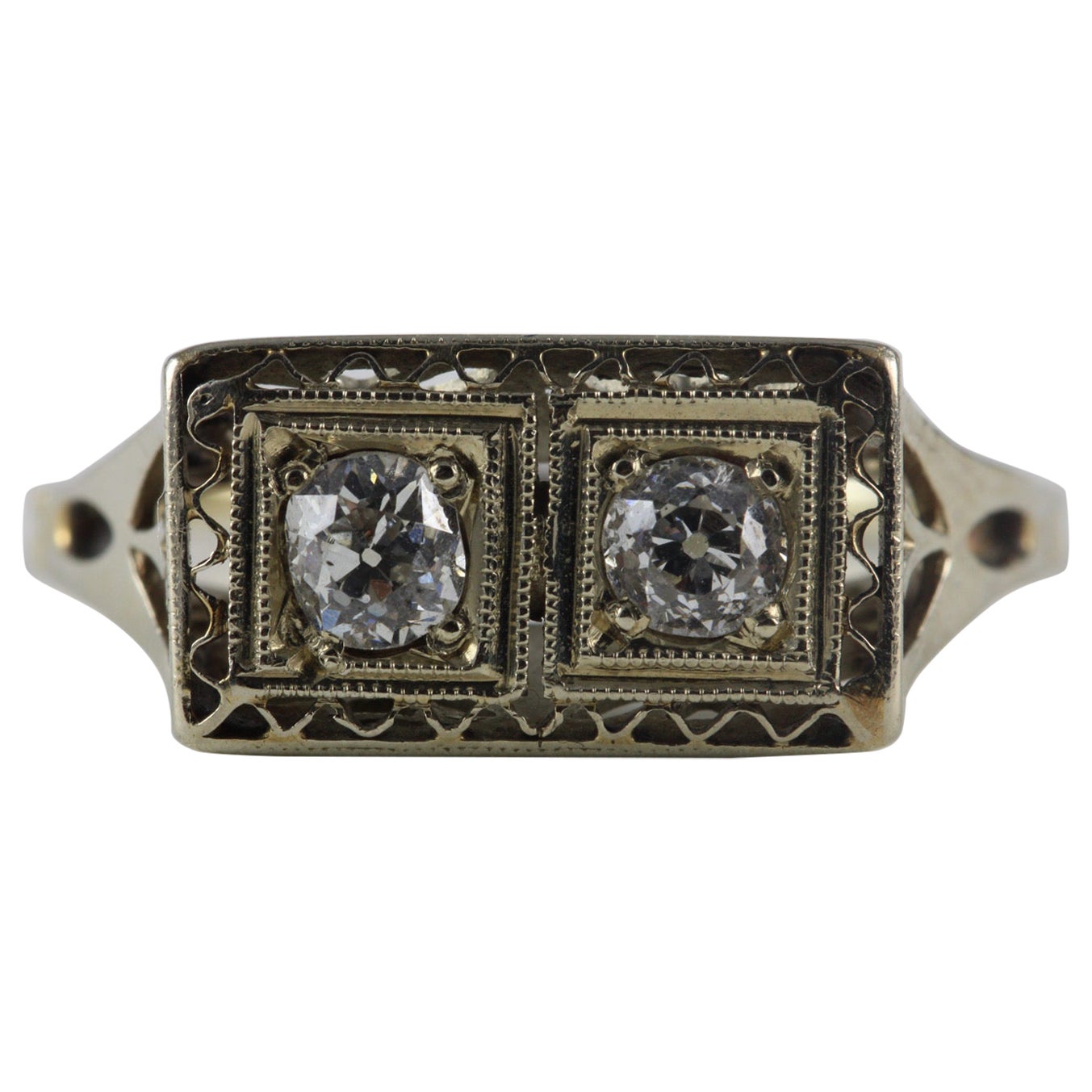 What does Moi mean on a ring?