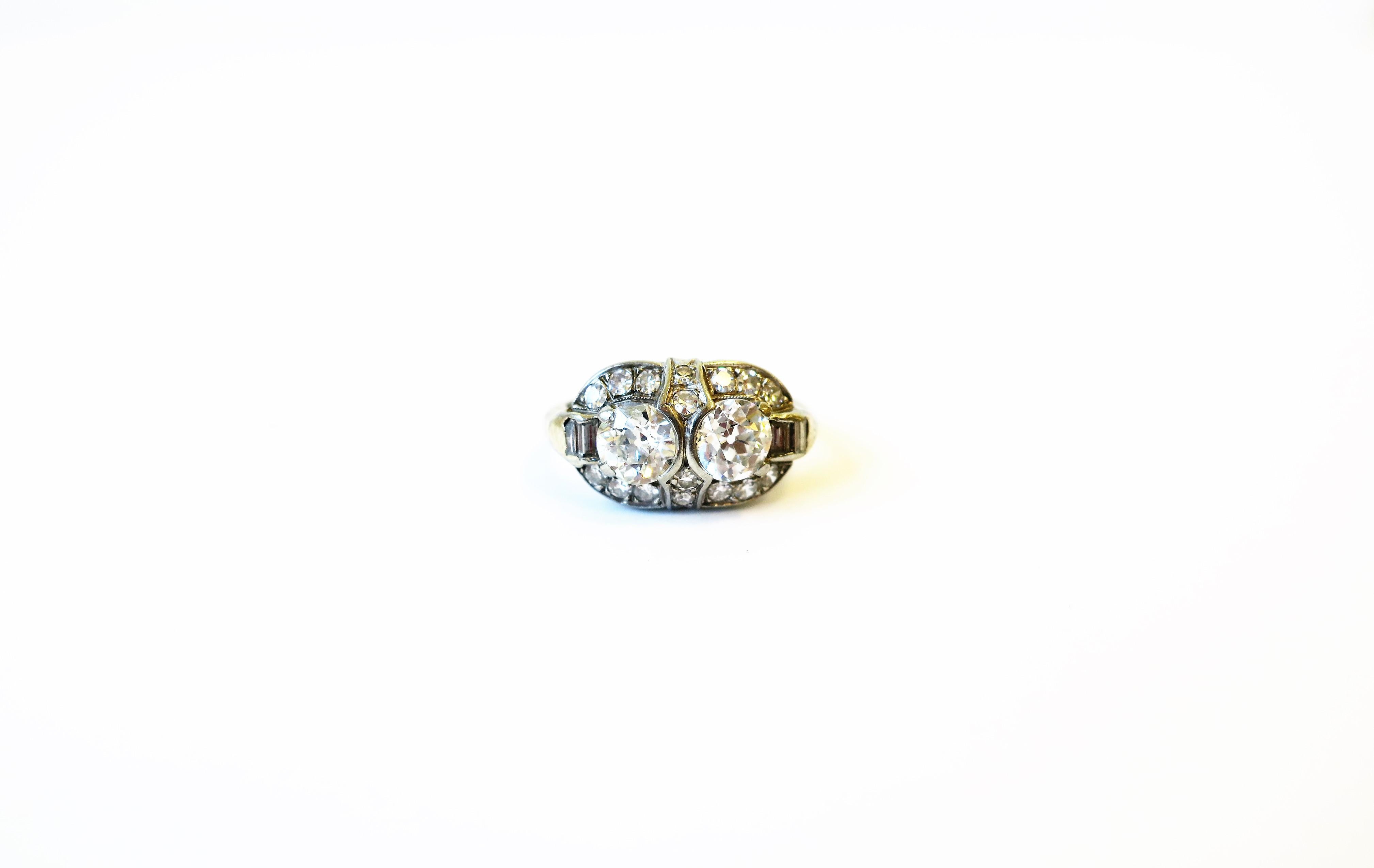 Art Deco Zwillings-Diamantring (Rundschliff)